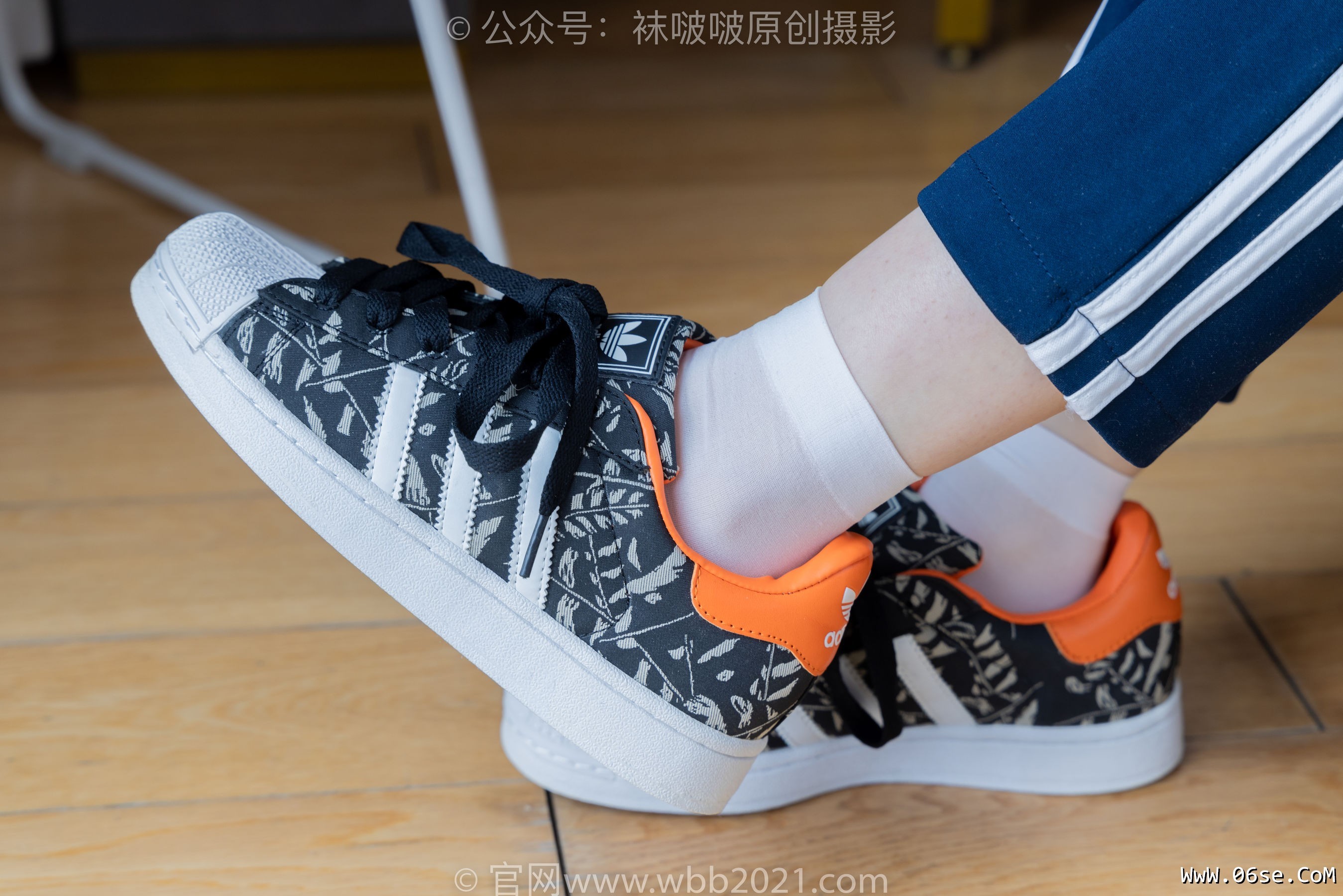 图片[33]-BoBoSocks袜啵啵 No.366 甜甜圈 -三双板鞋、白棉袜、短白丝[150P]-六色网