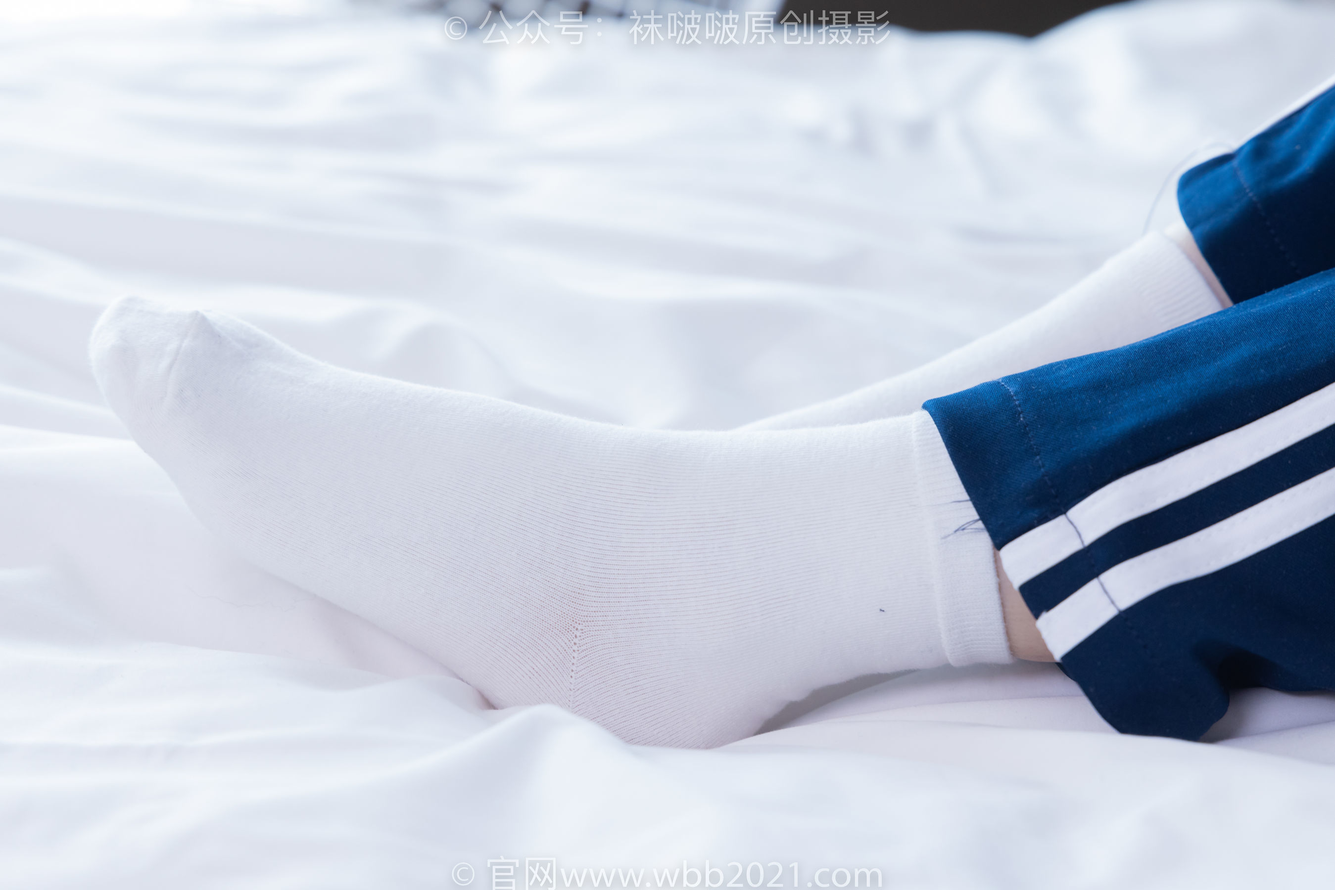 图片[93]-BoBoSocks袜啵啵 No.366 甜甜圈 -三双板鞋、白棉袜、短白丝[150P]-六色网