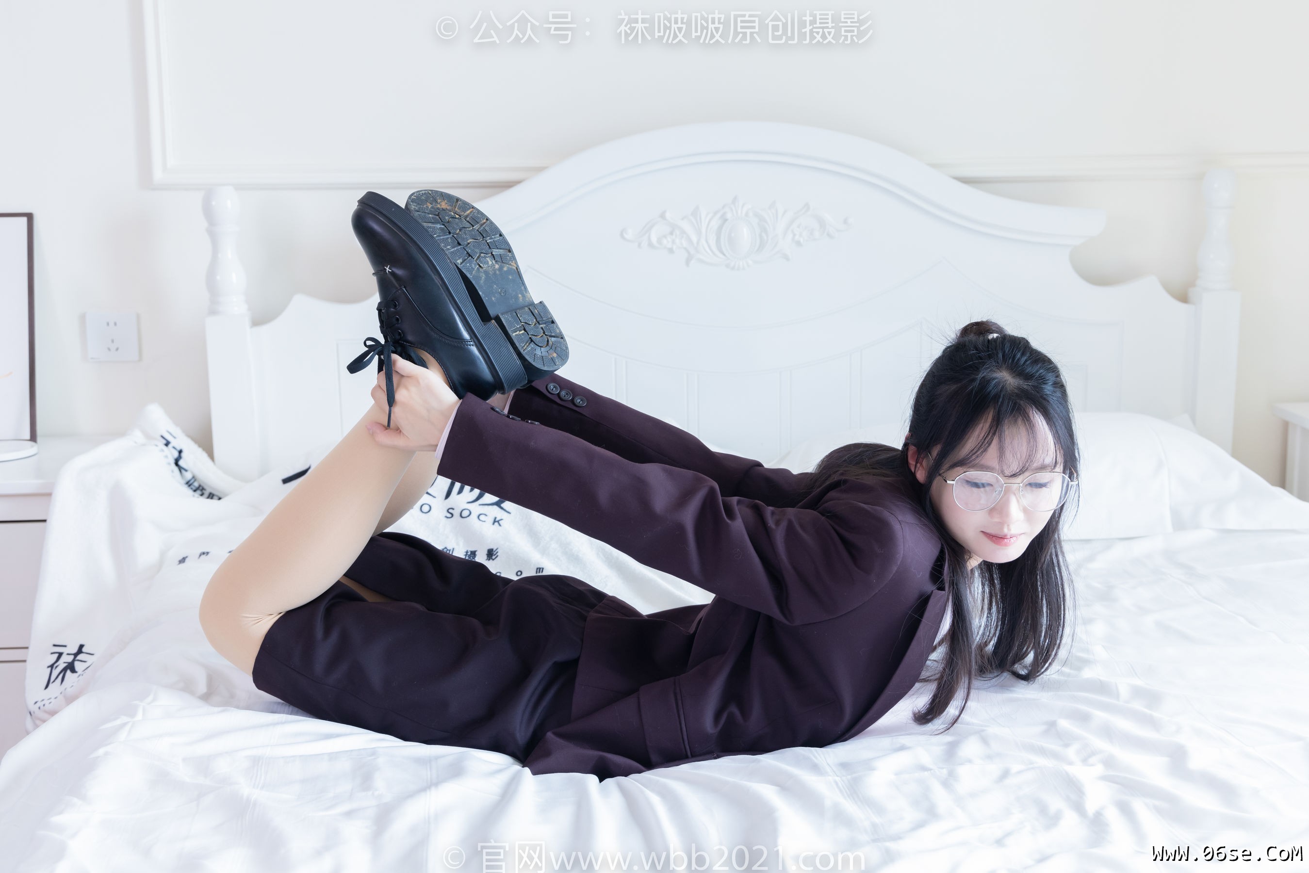 图片[150]-BoBoSocks袜啵啵 No.362 甜甜圈 -两双皮鞋、厚肉丝、厚黑丝、ol制服[230P]-六色网
