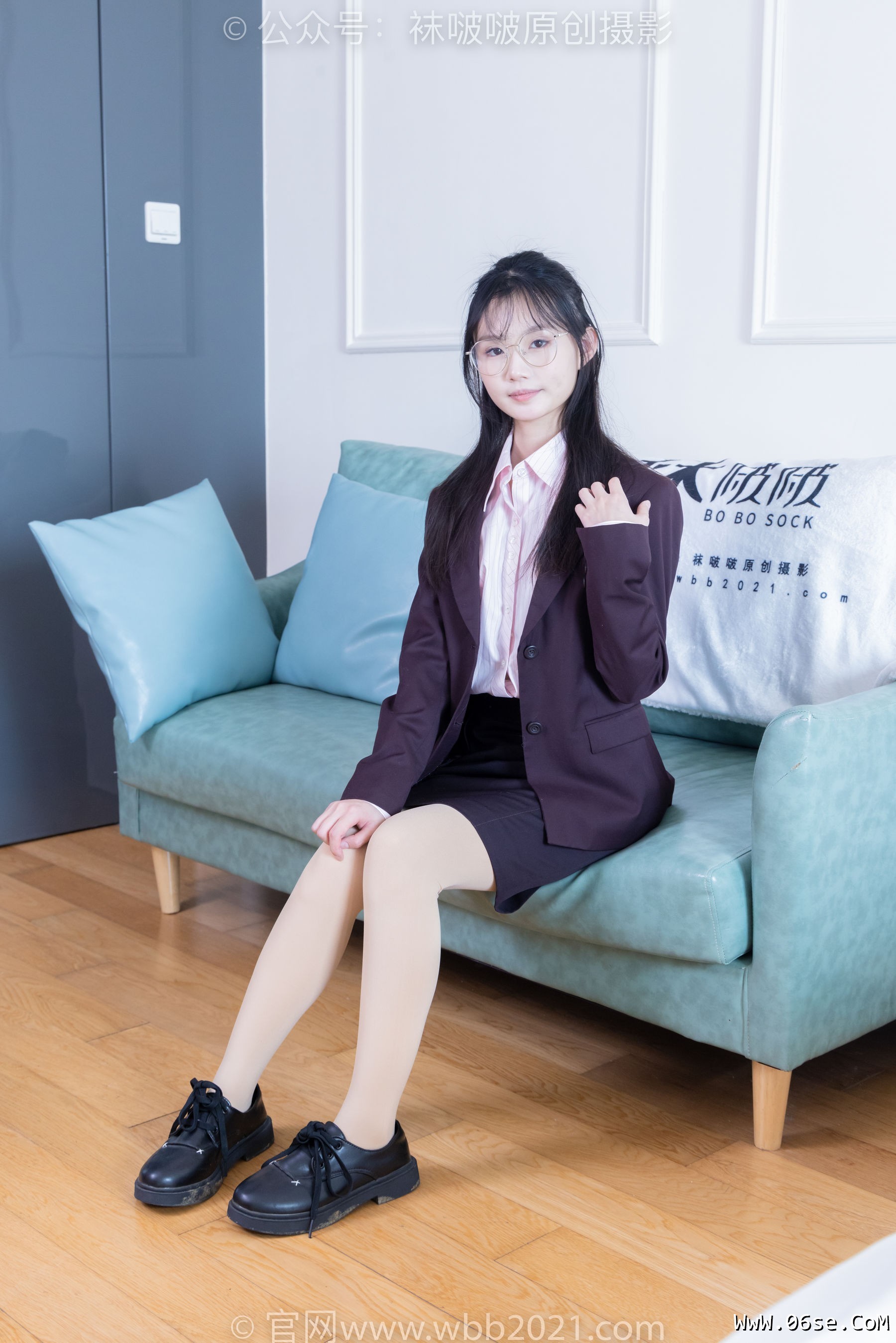 图片[57]-BoBoSocks袜啵啵 No.362 甜甜圈 -两双皮鞋、厚肉丝、厚黑丝、ol制服[230P]-六色网