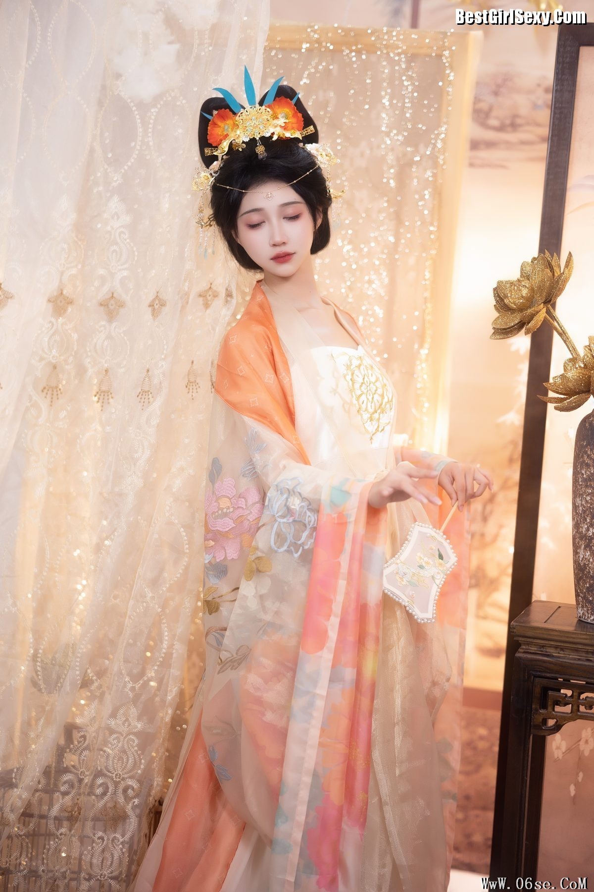 图片[14]-YiTuYu艺图语 Vol.4005 Qi Luo Sheng De Xiao Su Su[30P]-六色网