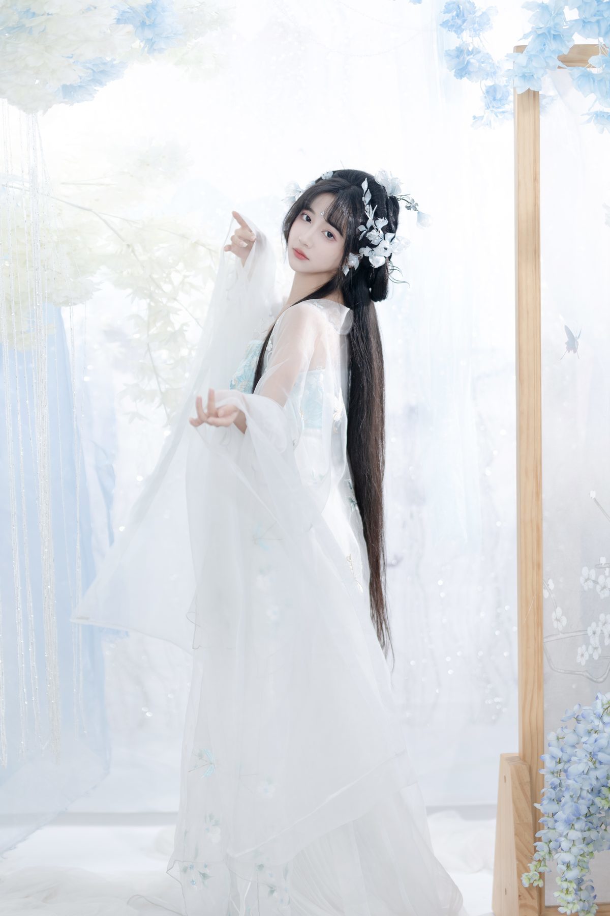 图片[14]-YiTuYu艺图语 Vol.5647 Qi Luo Sheng De Xiao Su Su[27P]-六色网
