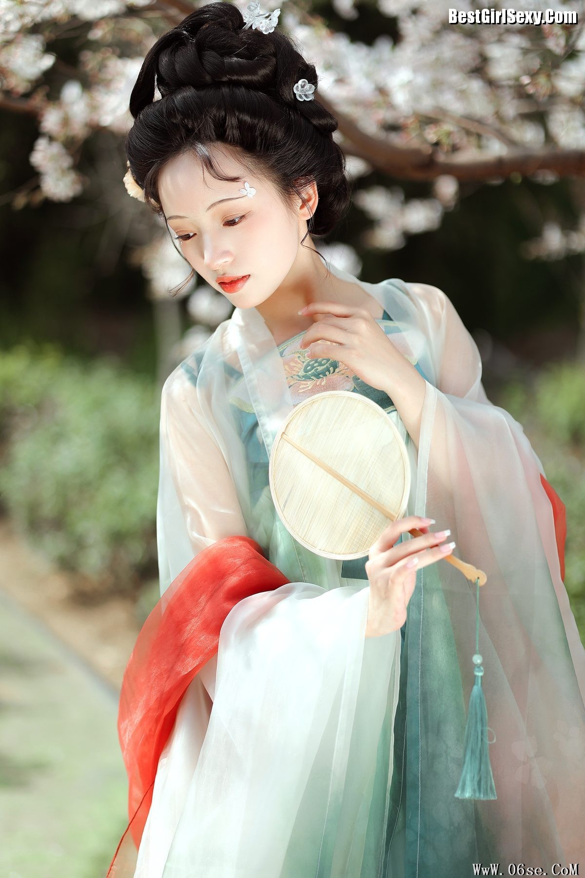 图片[25]-YiTuYu艺图语 Vol.3968 Jun Yin Lan[26P]-六色网