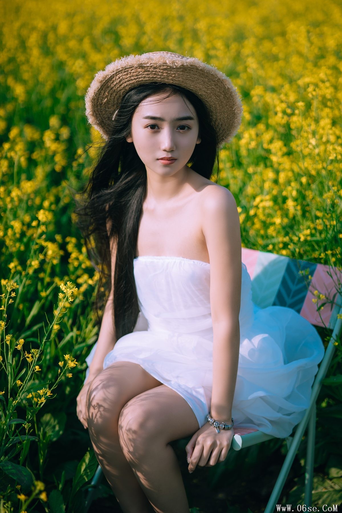 图片[25]-YiTuYu艺图语 Vol.4426 Yi Yu He Bao Dan[51P]-六色网