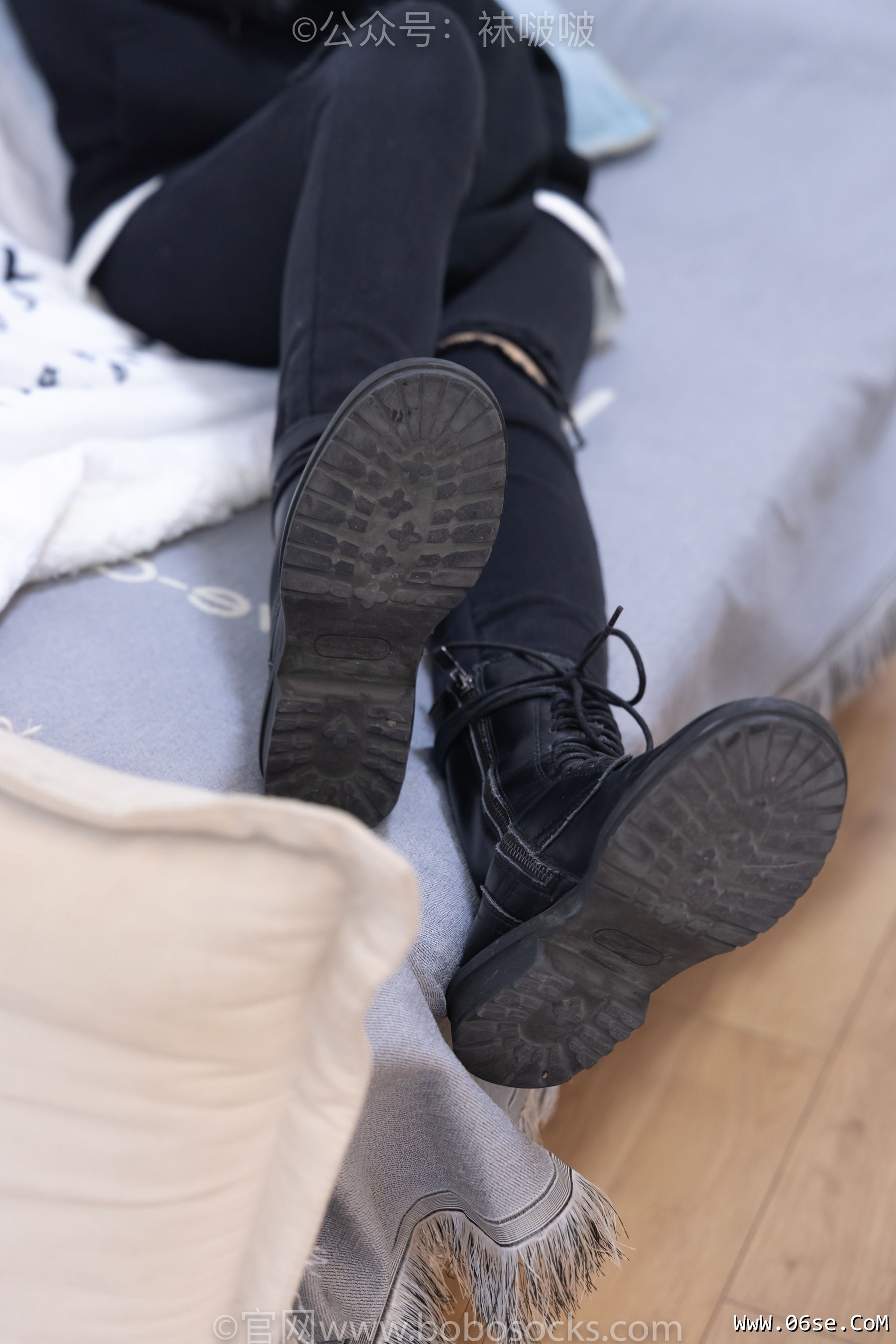 图片[18]-BoBoSocks袜啵啵 No.061 稚予-短靴、白棉袜、裸足[145P]-六色网
