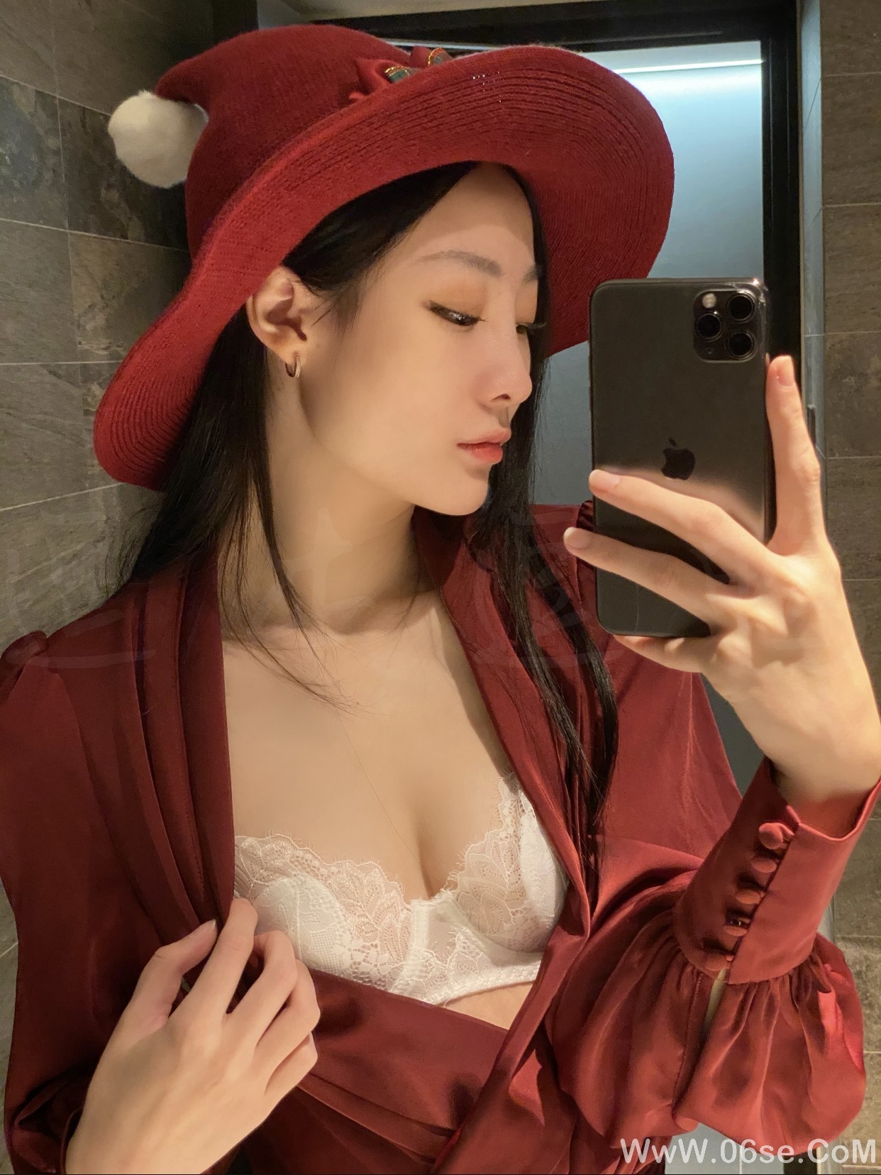 图片[37]-逗本逗鸭早期(整容前)诱惑私拍[211P]-六色网