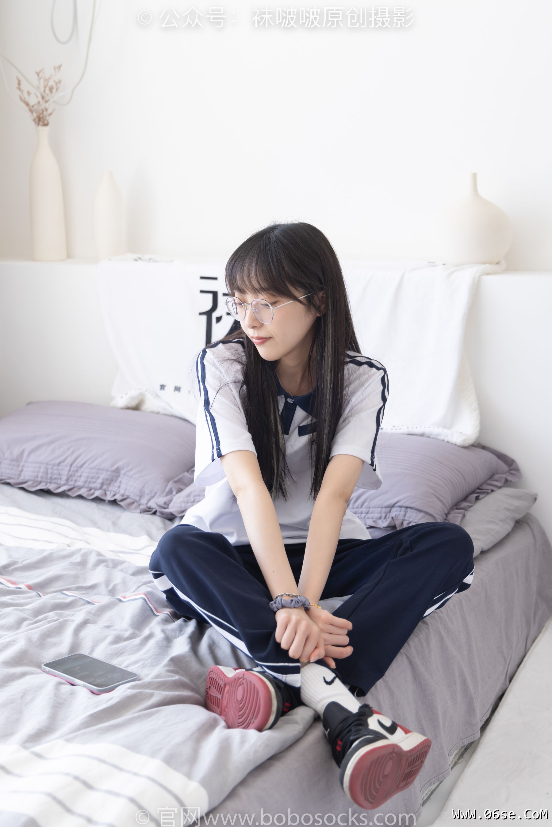 图片[57]-BoBoSocks袜啵啵 No.207 稚予 -aj板鞋、白棉袜、油亮白丝、校服裤里丝[140P]-六色网