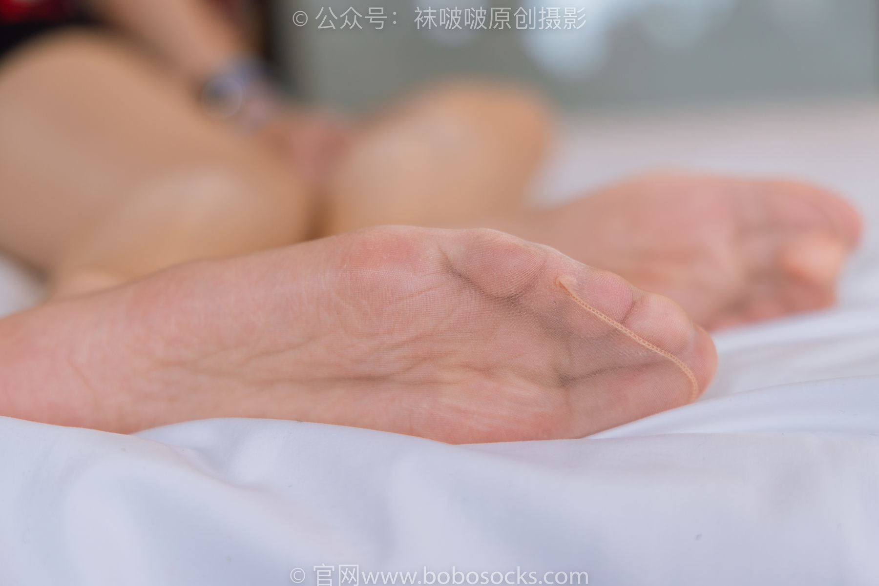 图片[44]-BoBoSocks袜啵啵 No.230 小甜豆-两双高跟鞋、板鞋、油亮肉丝、油亮白丝[150P]-六色网