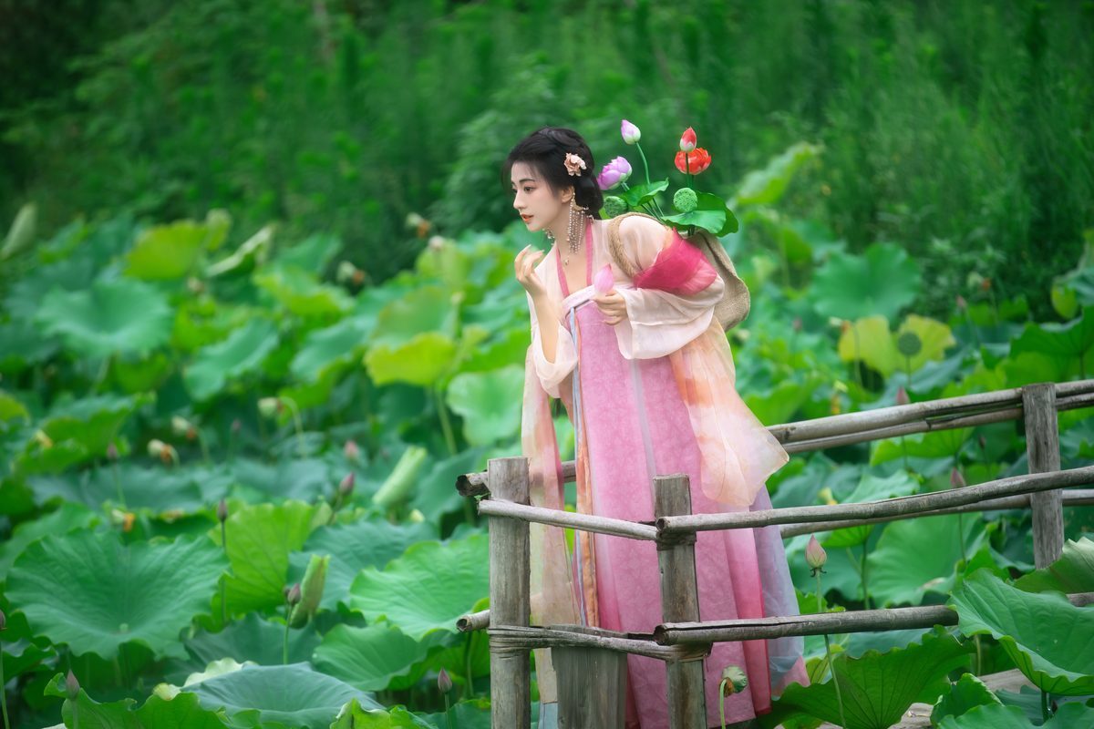 图片[49]-YiTuYu艺图语 Vol.5102 Wan Wan[53P]-六色网
