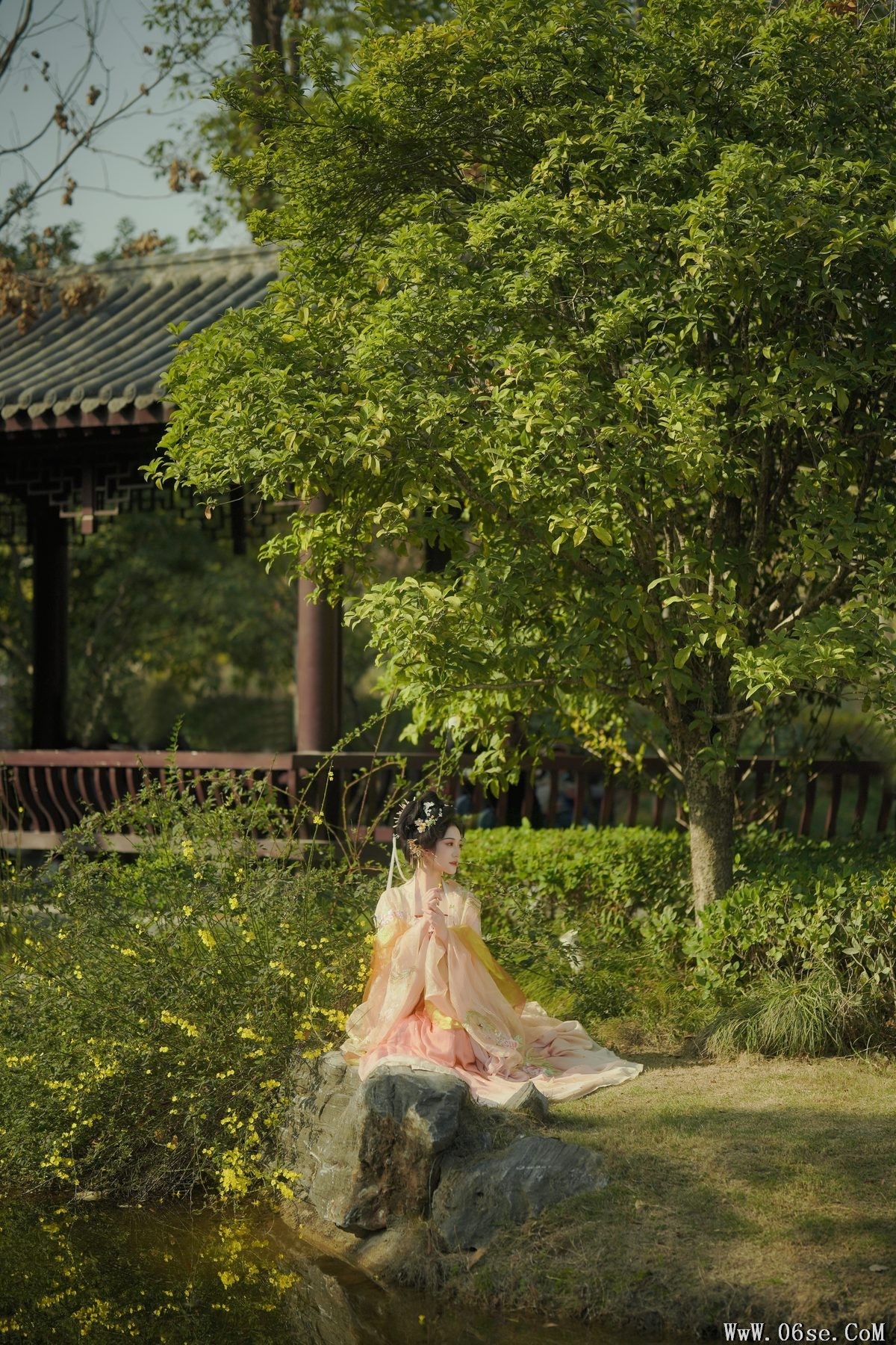 图片[5]-YiTuYu艺图语 Vol.3881 Qin Qin[27P]-六色网