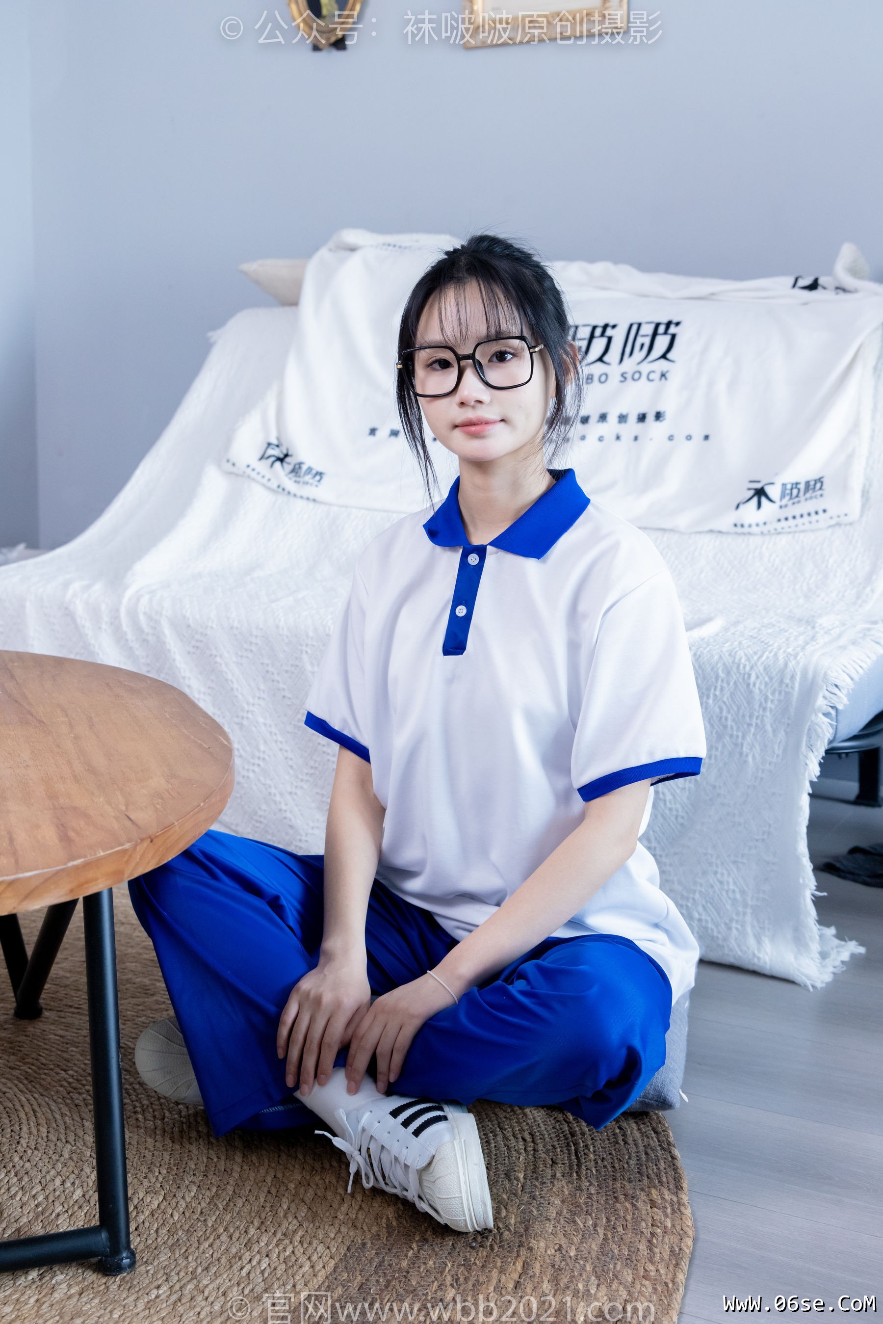 图片[82]-BoBoSocks袜啵啵 No.351 甜甜圈 -板鞋、白棉袜、肉丝、校服裤里丝[150P]-六色网