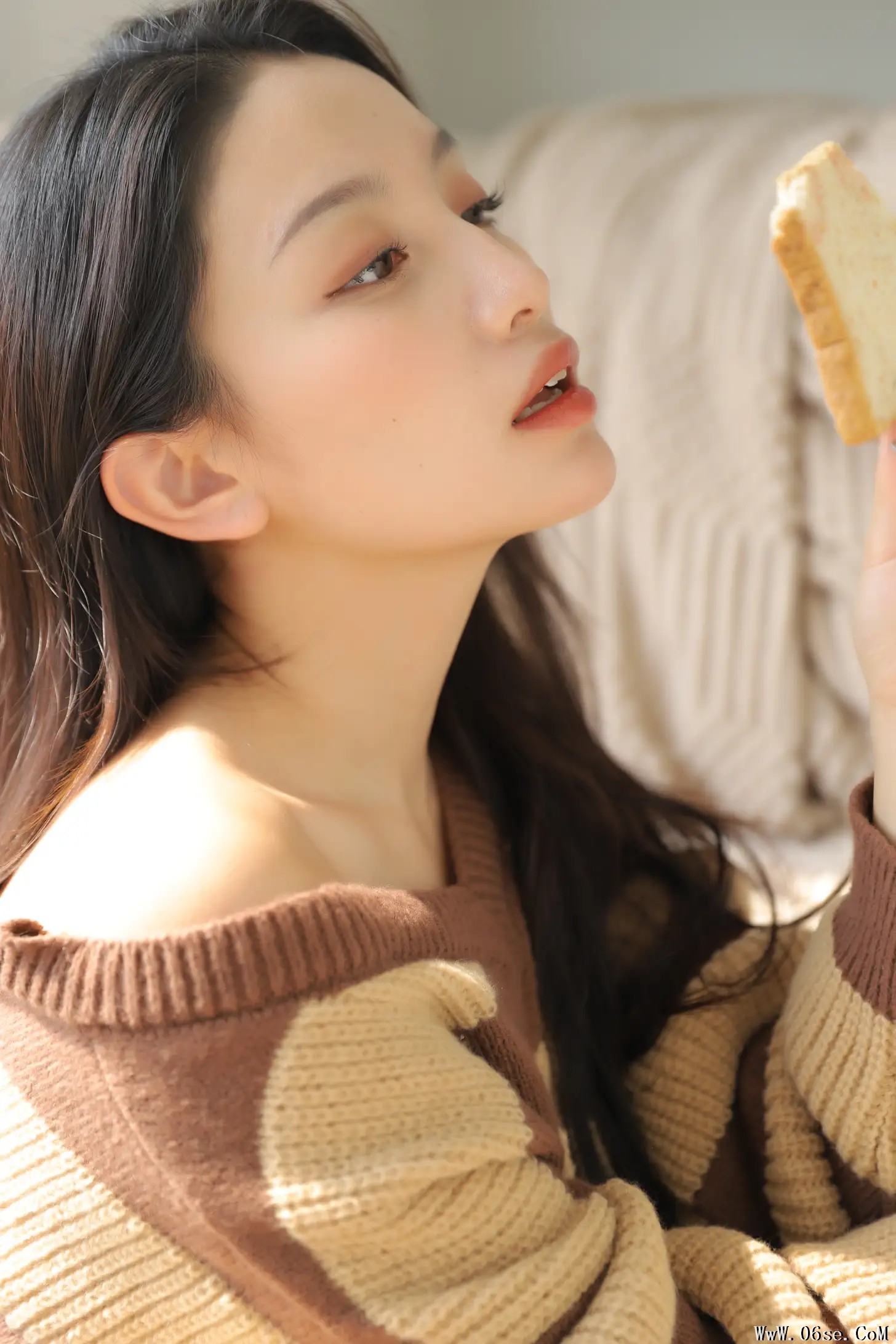 图片[37]-[艺图语] 2022.11.23 Vol.2512 – 一杯热可可 [39P]-六色网