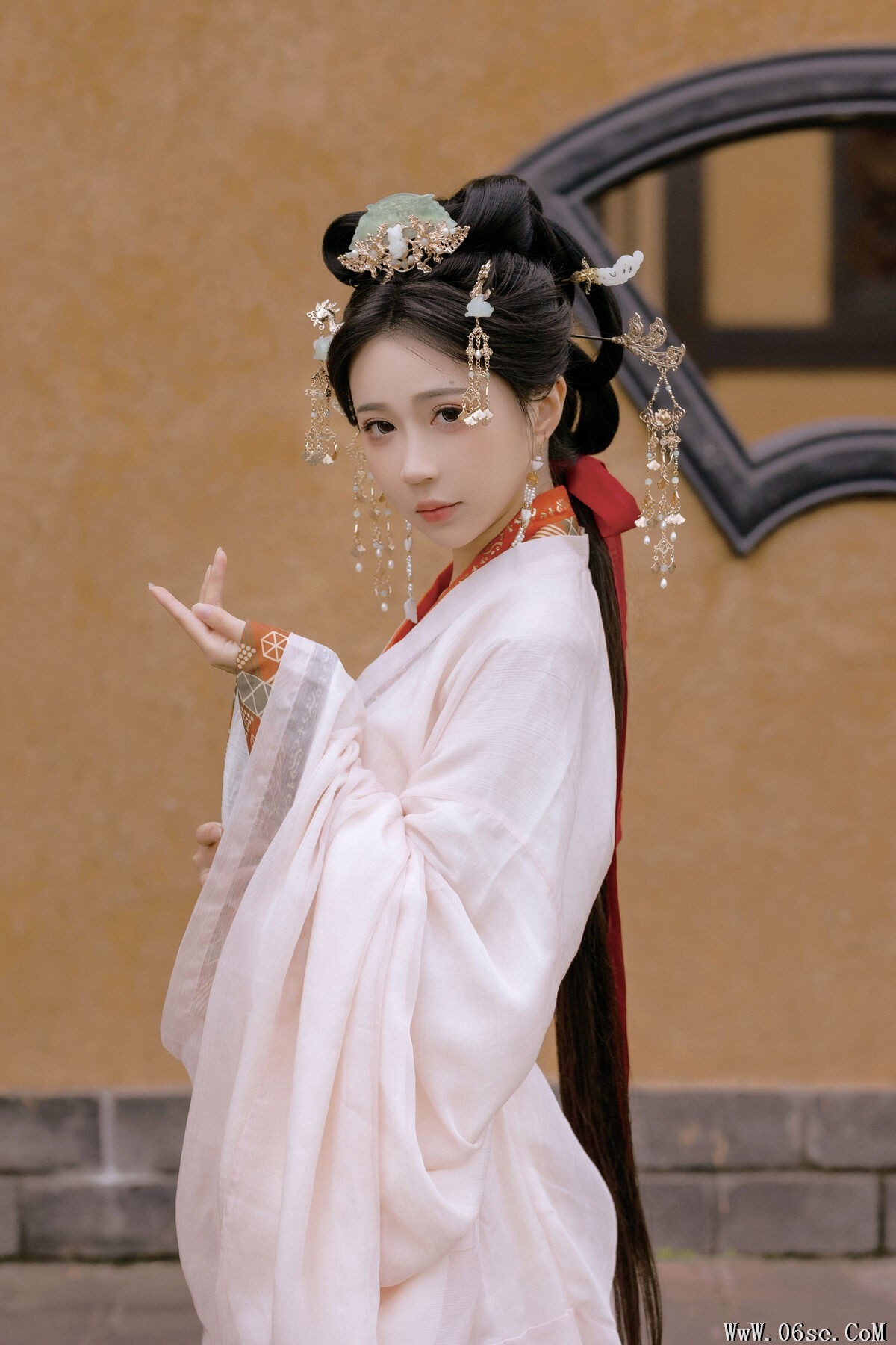 图片[5]-YiTuYu艺图语 Vol.6337 Qi Luo Sheng De Xiao Su Su[26P]-六色网