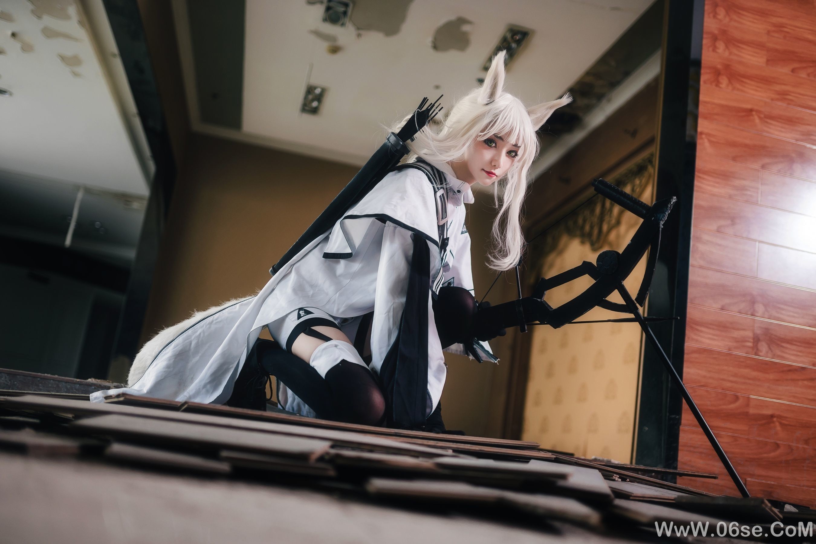 图片[8]-动漫博主南桃Momoko 白金常服[17P]-六色网