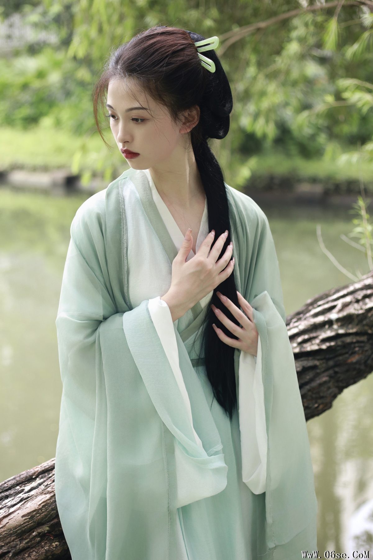 图片[26]-YiTuYu艺图语 Vol.5298 Nie Er[32P]-六色网