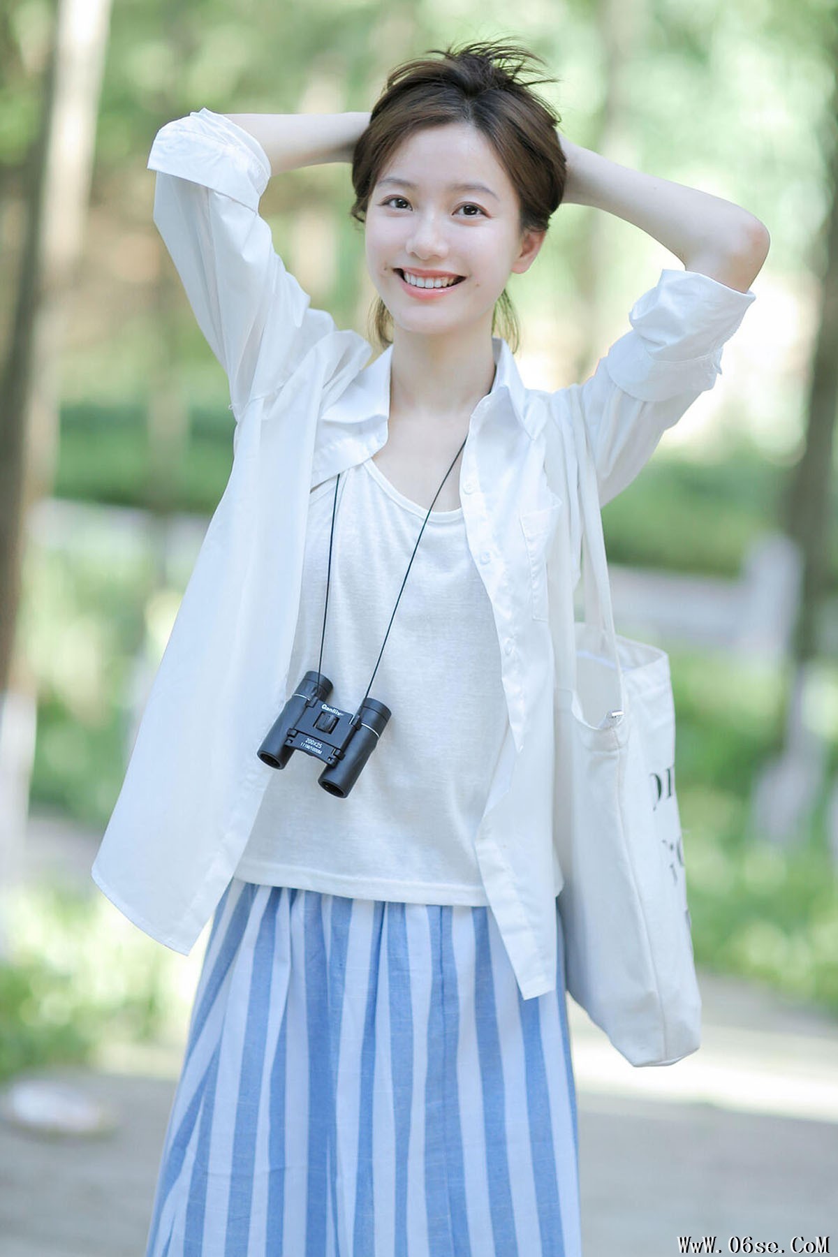 YiTuYu艺图语 Vol.6400 Shuang Kou Wan Zhi[30P]-六色网