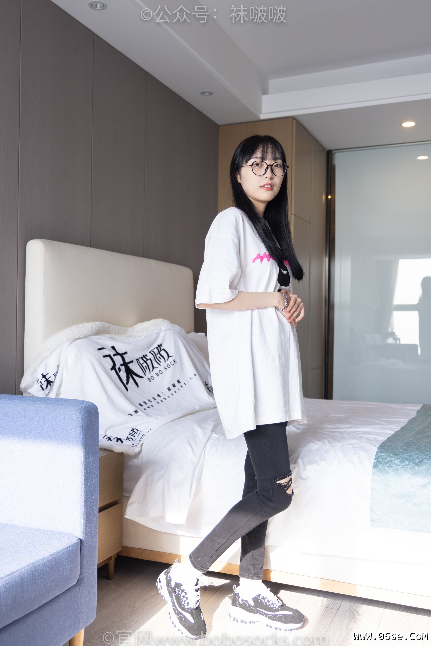 图片[2]-BoBoSocks袜啵啵 No.055 稚予-斯凯奇运动鞋、白棉袜、黑棉袜[139P]-六色网
