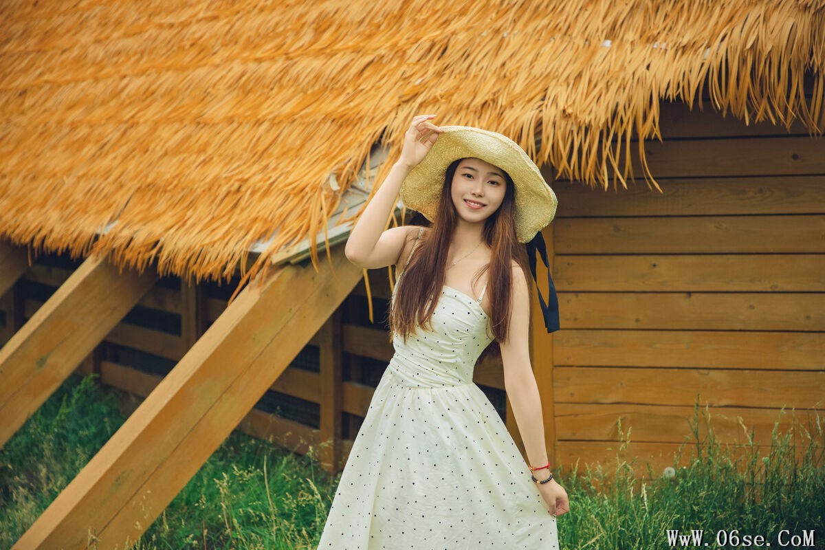图片[28]-YiTuYu艺图语 Vol.7332 Fei Tian Xiao Mo Nu[32P]-六色网