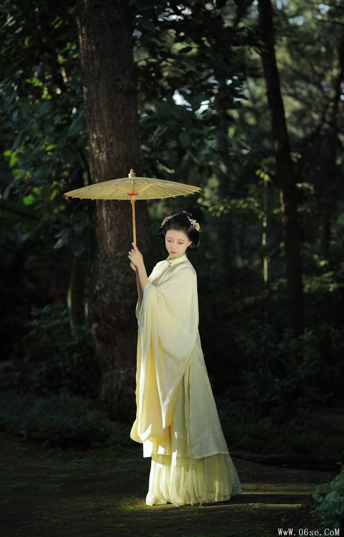 图片[15]-YiTuYu艺图语 Vol.3099 YunFleur[41P]-六色网
