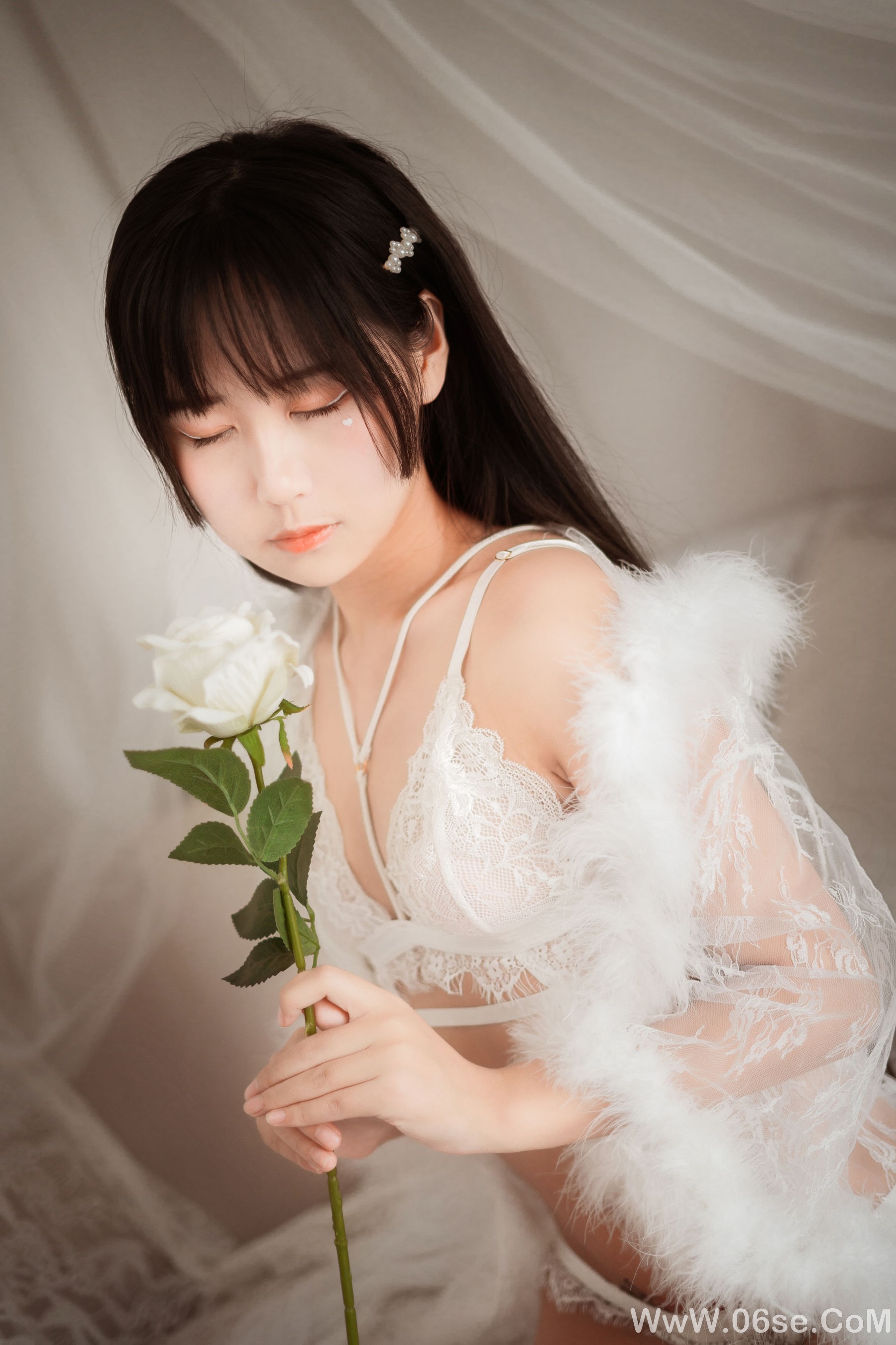 阳光美少女萌芽儿o0 毛绒内衣[27P]-六色网