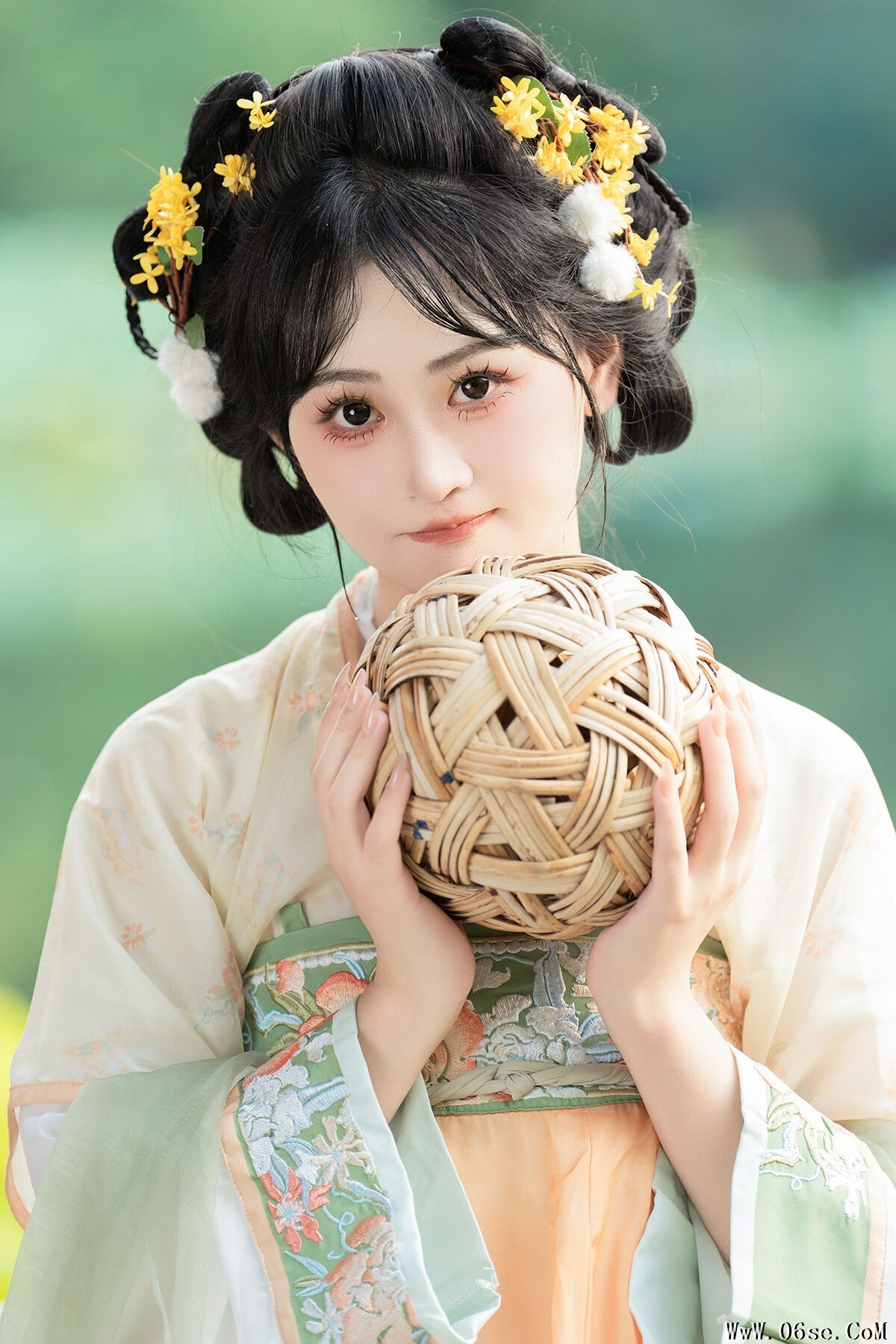 YiTuYu艺图语 Vol.7719 Jiao Yi Zhi Sui Sui[24P]-六色网