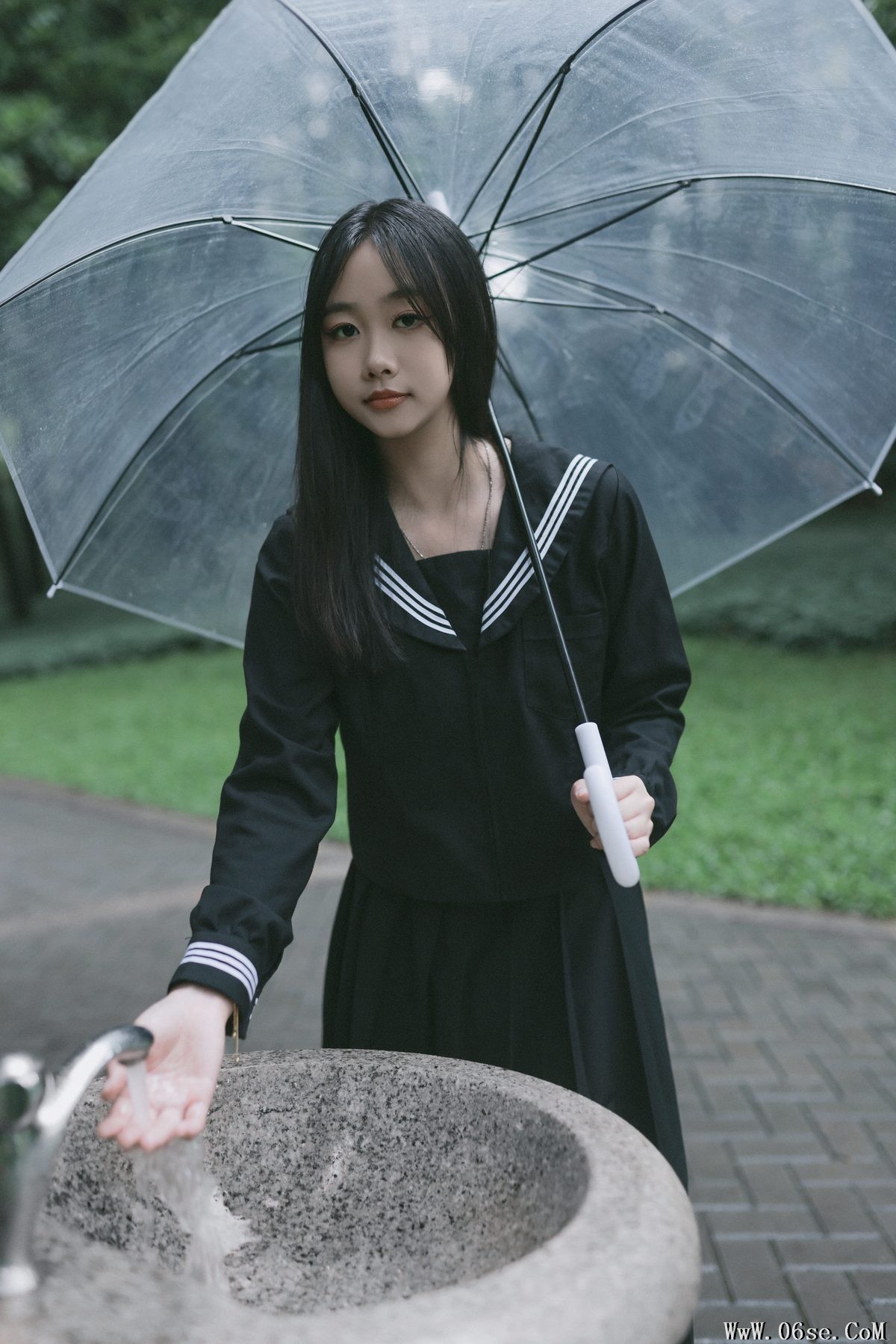 图片[4]-YiTuYu艺图语 Vol.5987 Li Xin[24P]-六色网