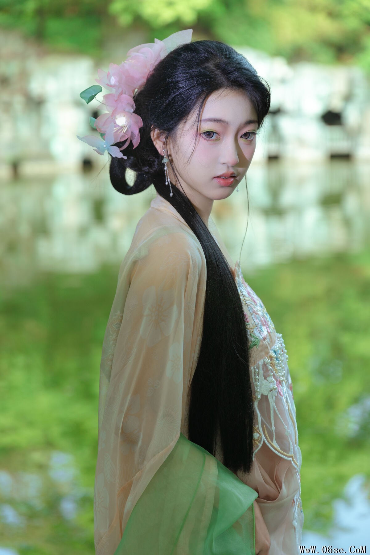 图片[18]-YiTuYu艺图语 Vol.7300 Leng Ku Wang Ye[25P]-六色网
