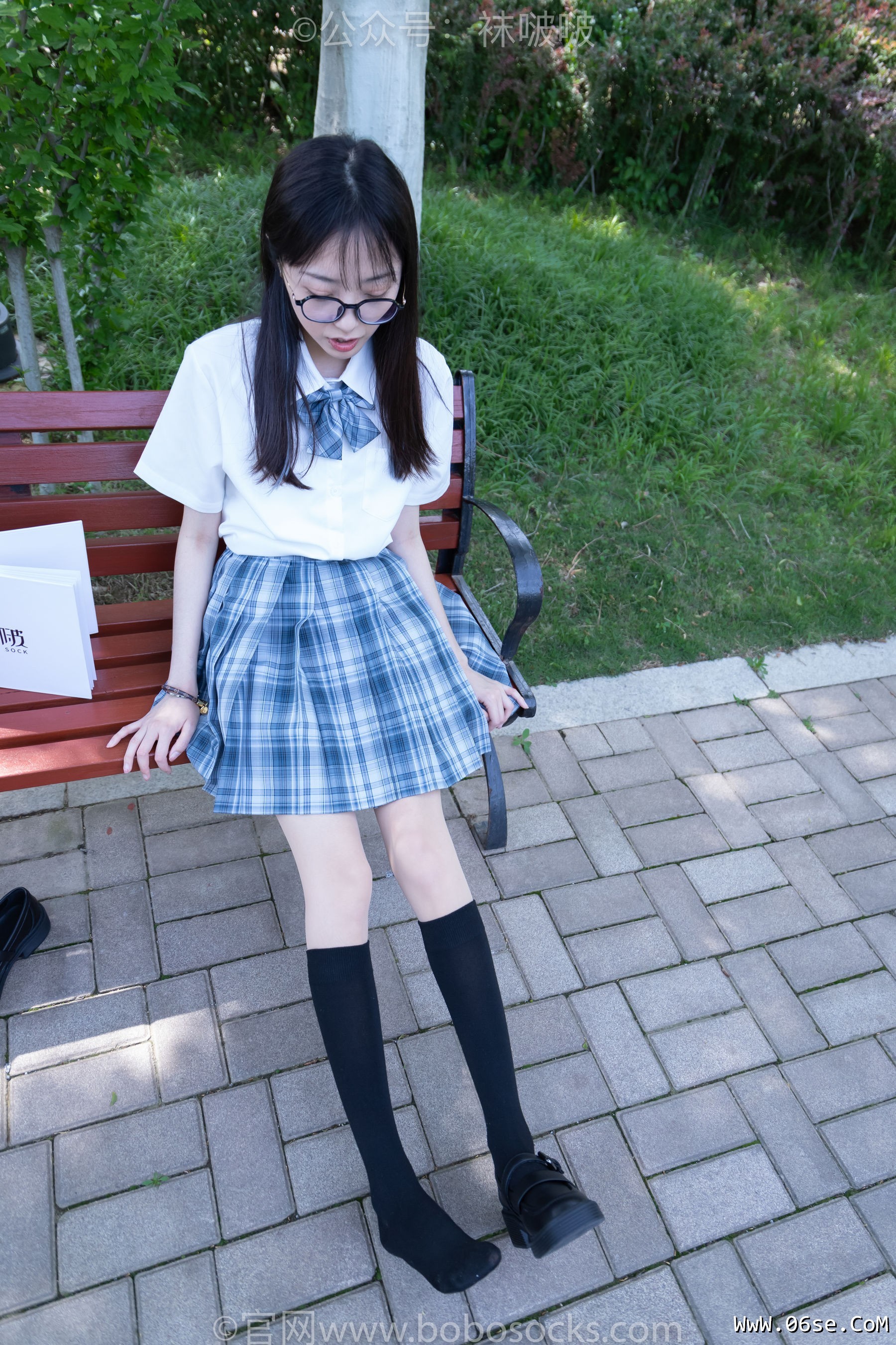 图片[52]-BoBoSocks袜啵啵 No.007 稚予-JK制服、皮鞋、黑色中筒棉袜、肉丝[143P]-六色网