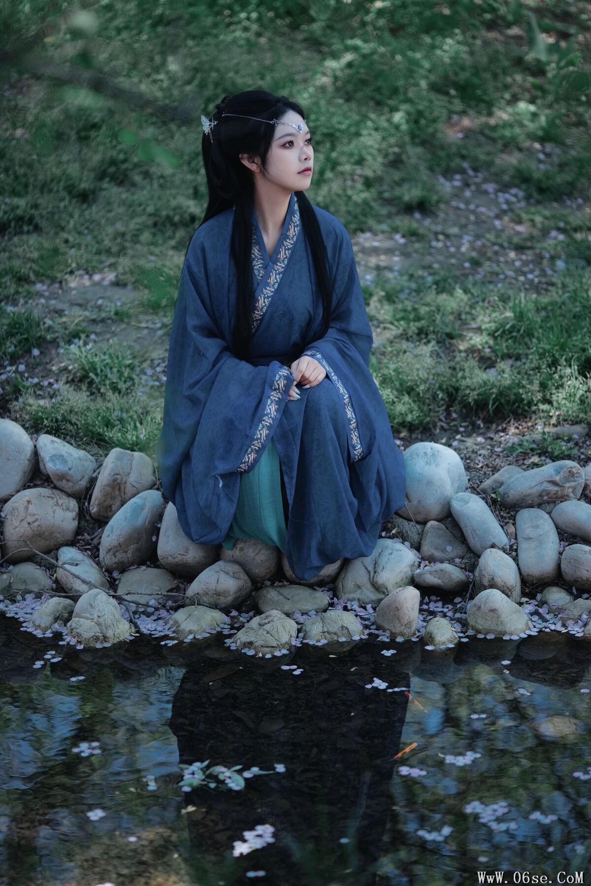 图片[14]-YiTuYu艺图语 Vol.7137 Wan Yi[37P]-六色网