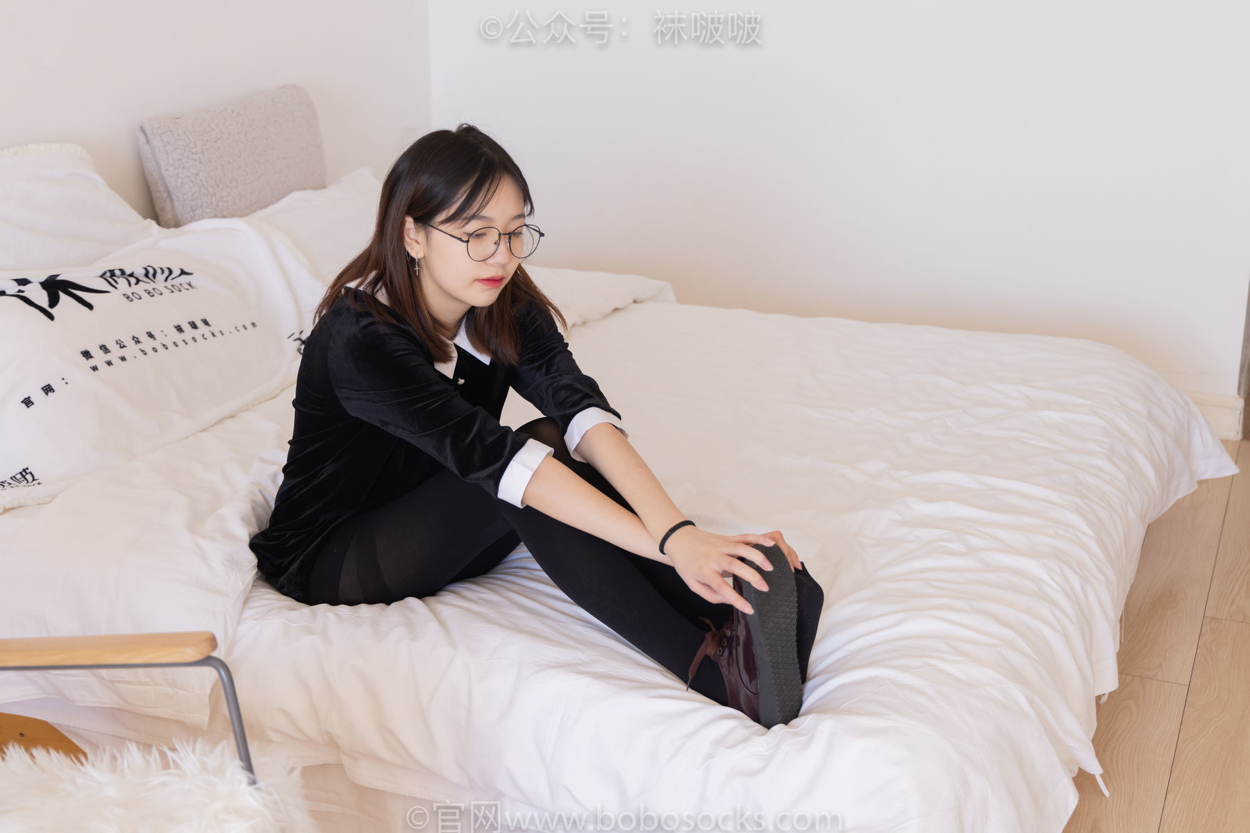 图片[31]-BoBoSocks袜啵啵 No.053 小甜豆-皮鞋、厚黑丝、黑色蕾丝船袜[140P]-六色网
