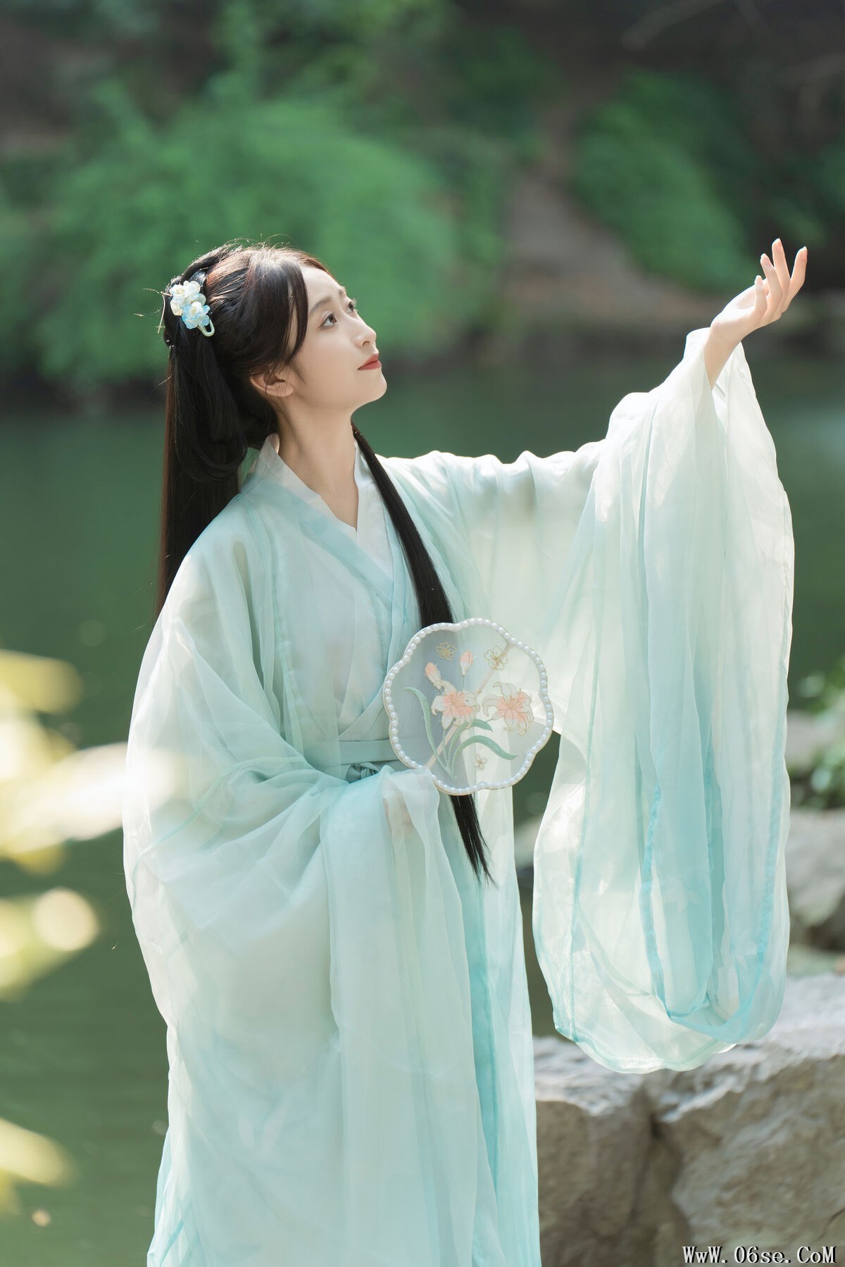 图片[12]-YiTuYu艺图语 Vol.7205 Xiao He[24P]-六色网