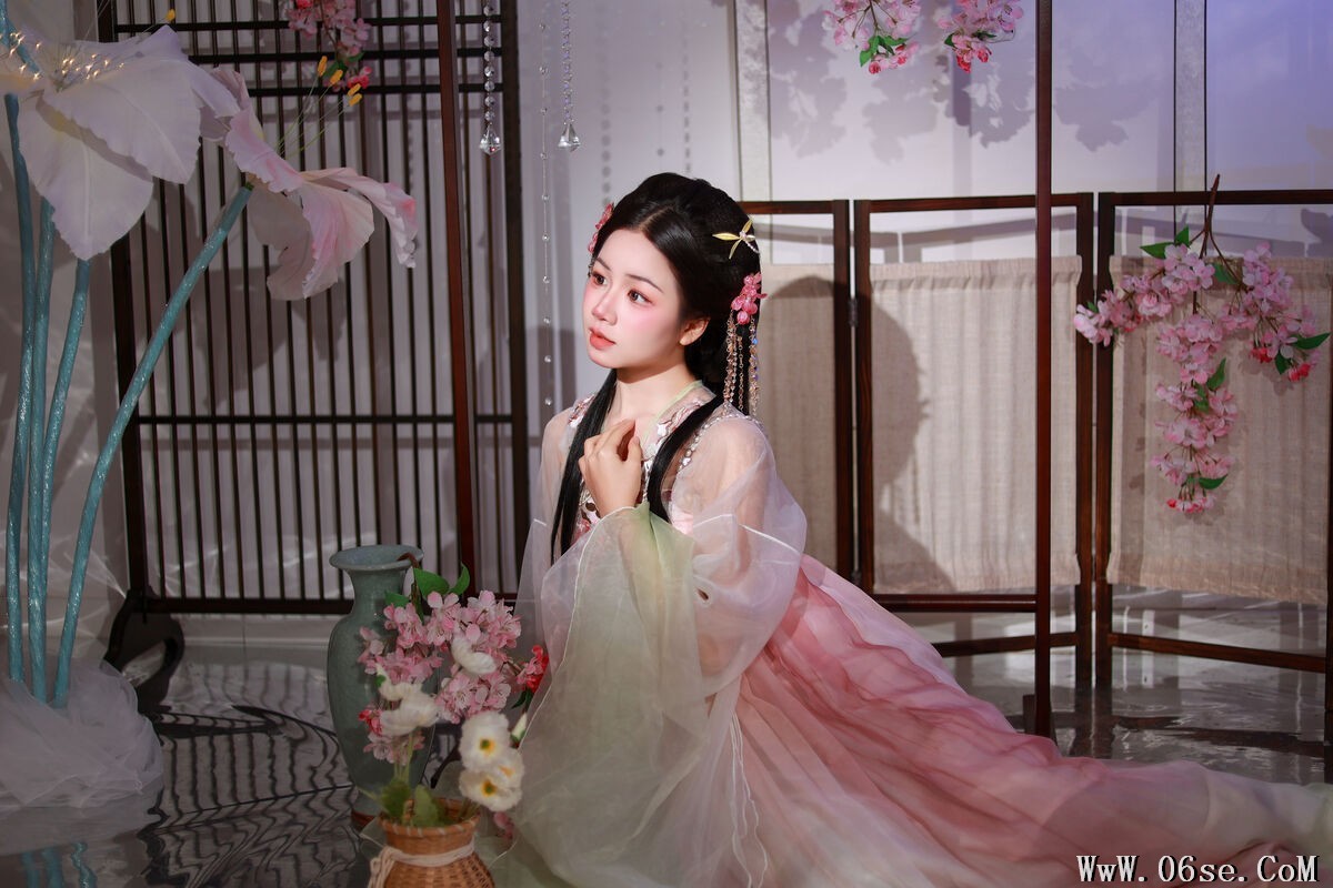 图片[22]-YiTuYu艺图语 Vol.6862 Xiao Du Tong Xue[29P]-六色网