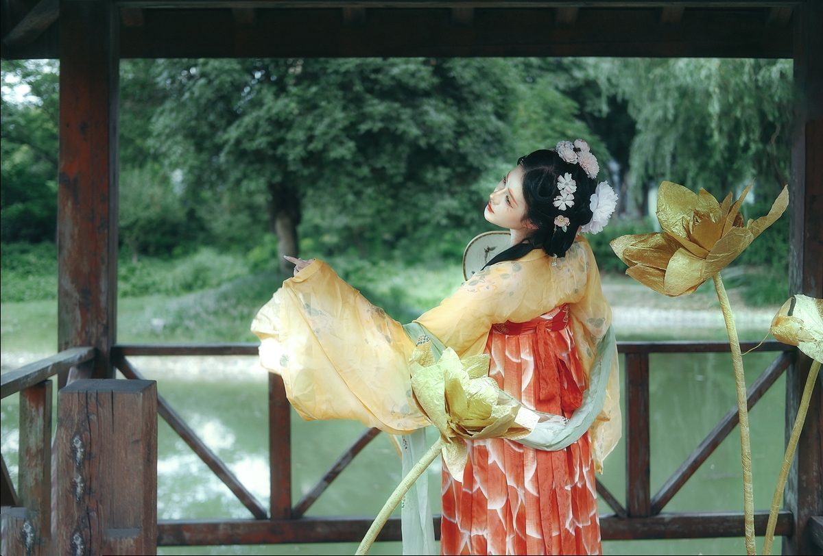 图片[13]-YiTuYu艺图语 Vol.5143 Yue Bai Xing Xi[23P]-六色网