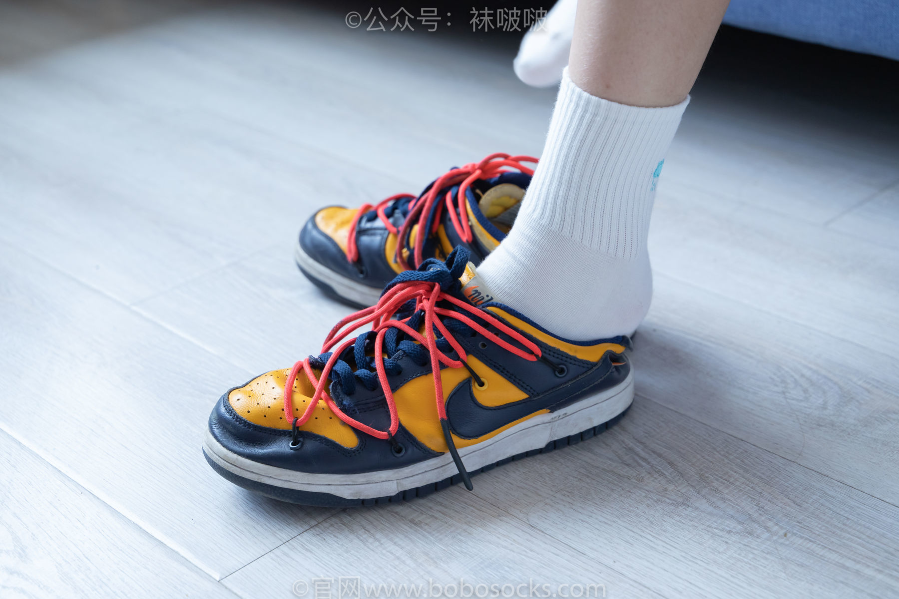 图片[2]-BoBoSocks袜啵啵 No.009 果冻-耐克板鞋、白棉袜、裸足[130P]-六色网