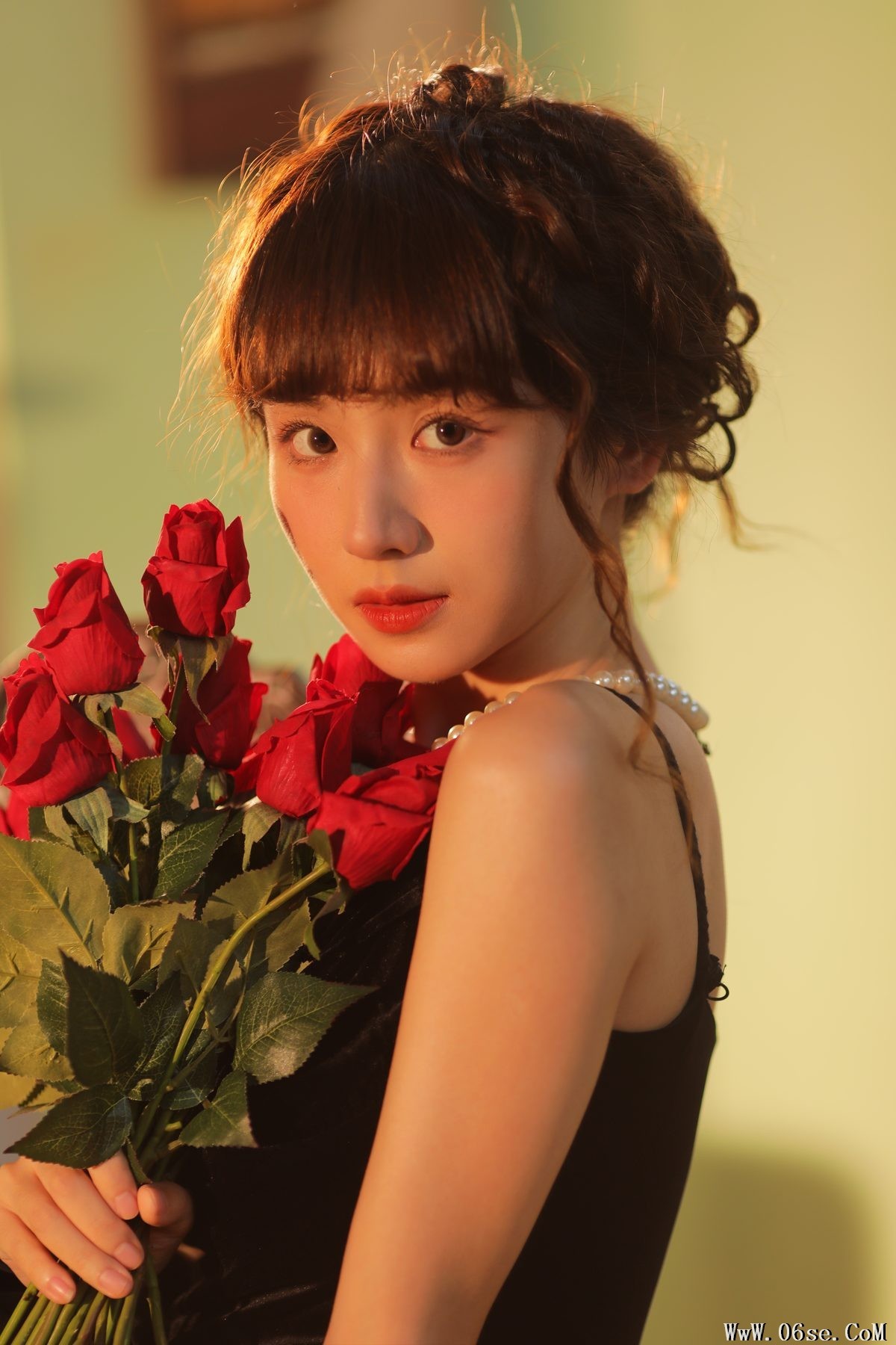图片[17]-YiTuYu艺图语 Vol.3132 Gu Linx[34P]-六色网