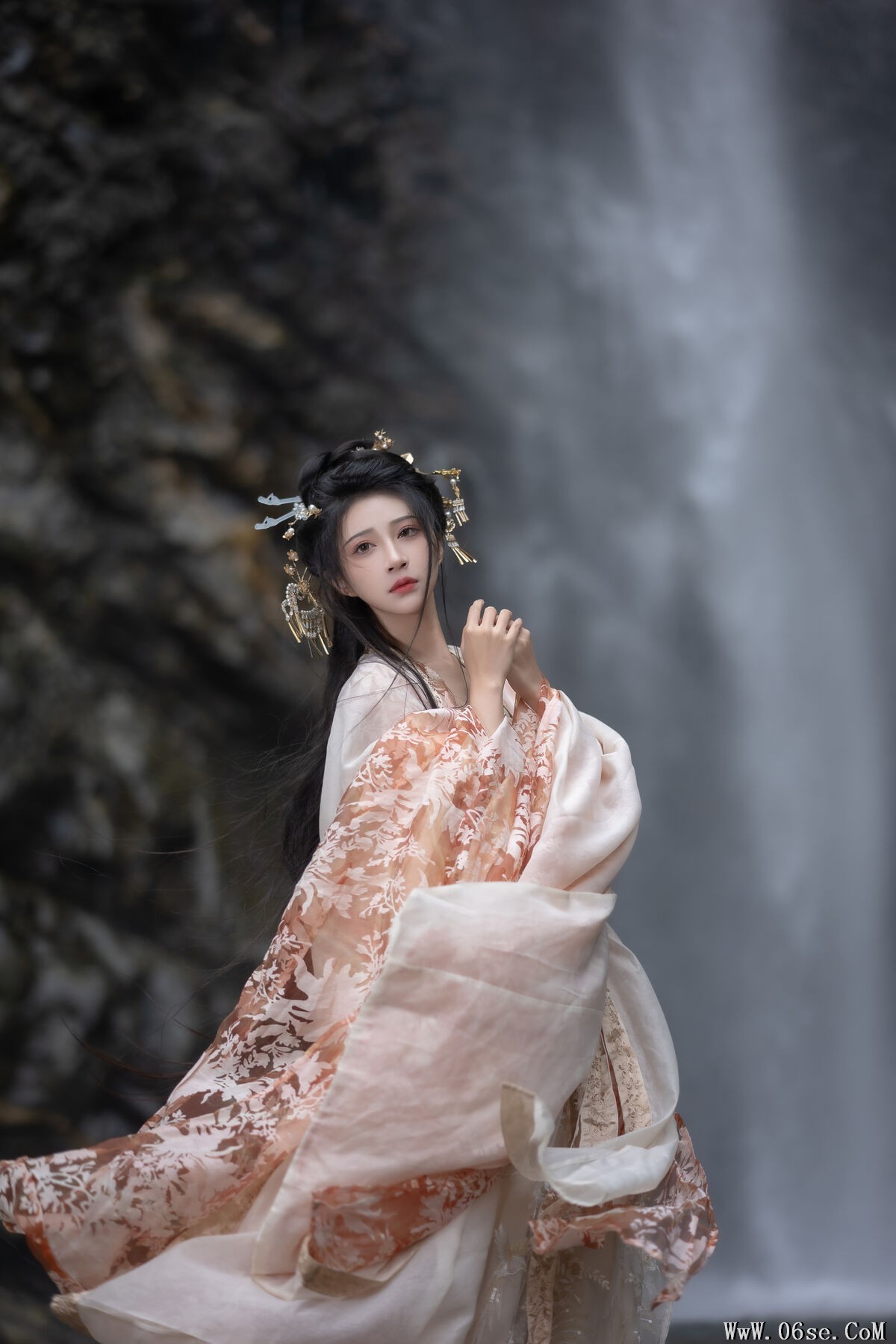 图片[14]-YiTuYu艺图语 Vol.6314 Qi Luo Sheng De Xiao Su Su[27P]-六色网