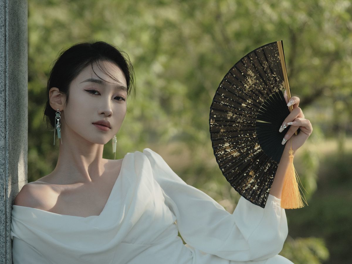 图片[28]-YiTuYu艺图语 Vol.3251 Likeu[47P]-六色网
