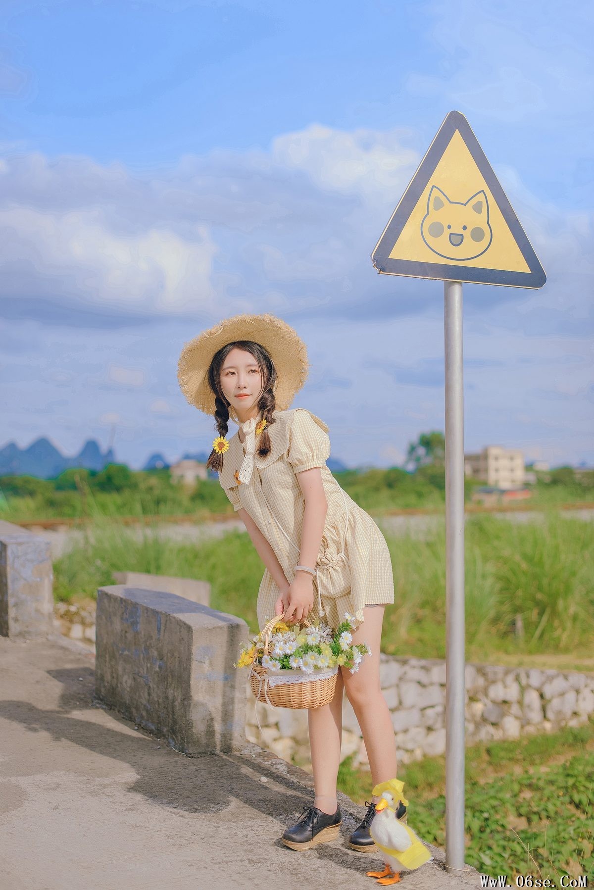 图片[18]-YiTuYu艺图语 Vol.5790 Zi Jia Yi Xiao Yang[39P]-六色网