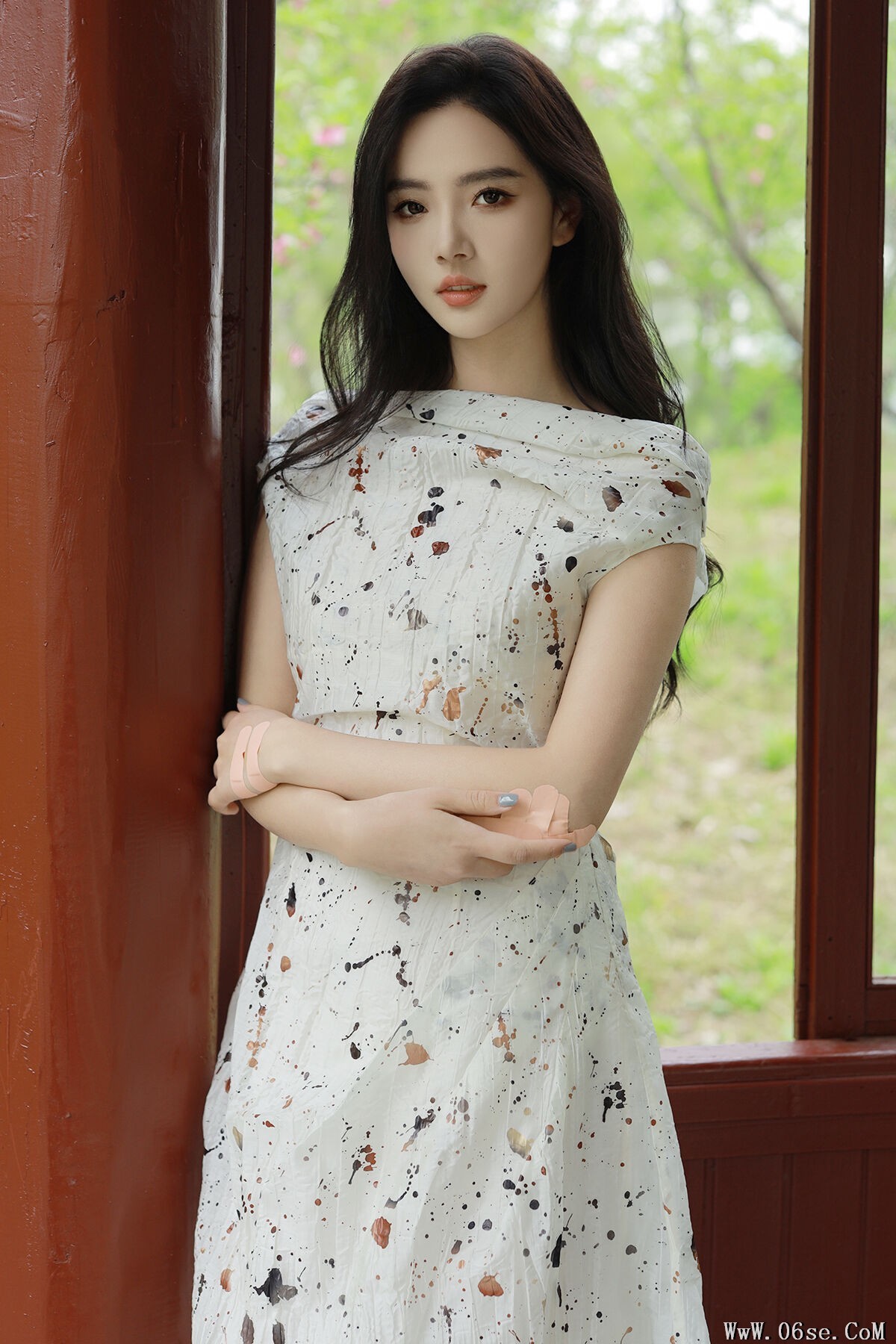 YiTuYu艺图语 Vol.6826 Elaine[32P]-六色网