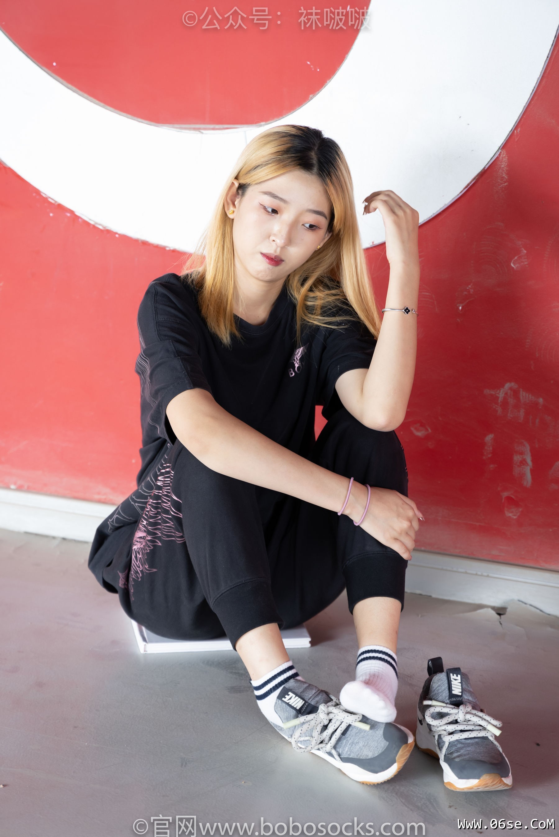 图片[36]-BoBoSocks袜啵啵 No.018 木木-运动鞋、白棉袜、裸足[136P]-六色网