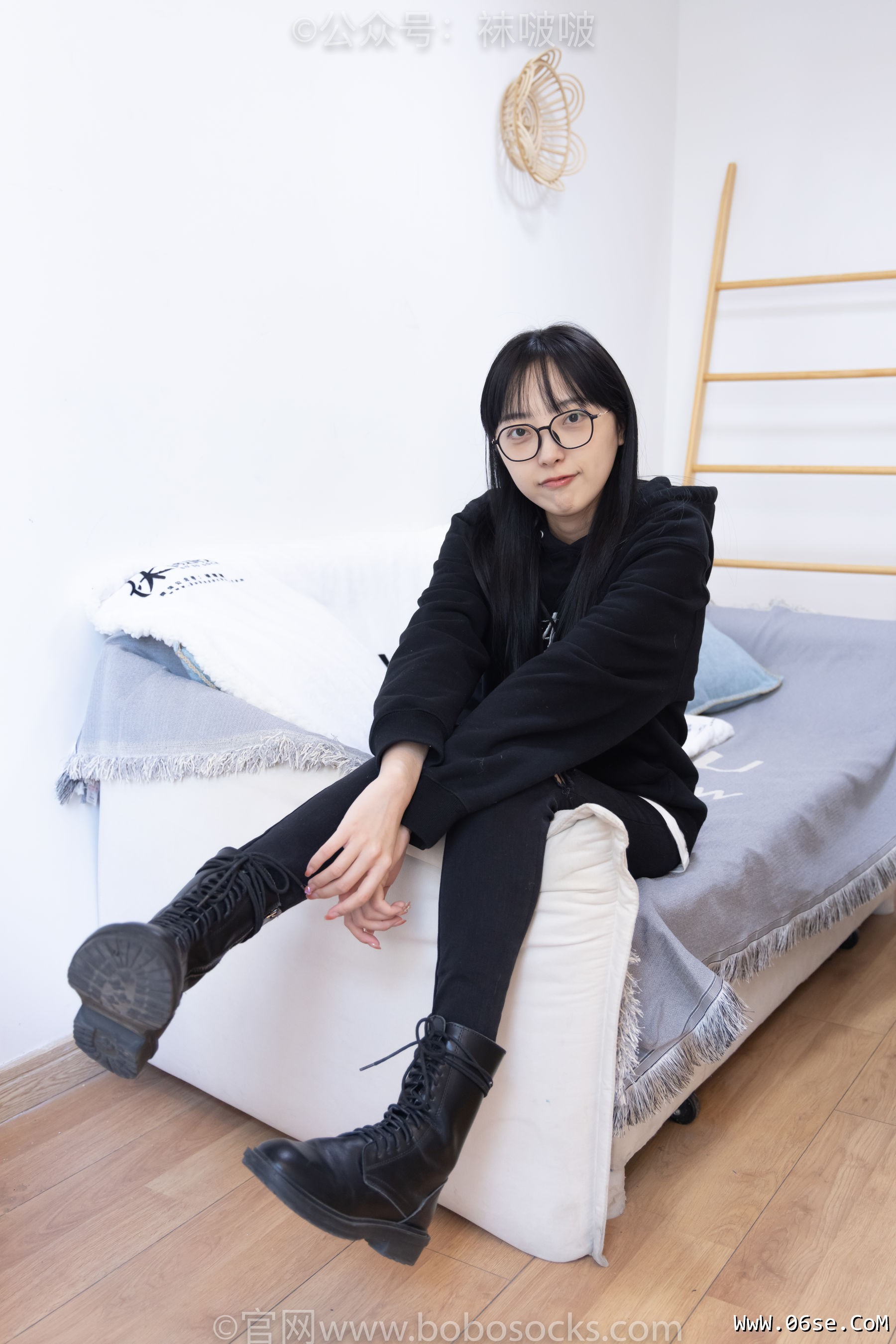 图片[13]-BoBoSocks袜啵啵 No.061 稚予-短靴、白棉袜、裸足[145P]-六色网