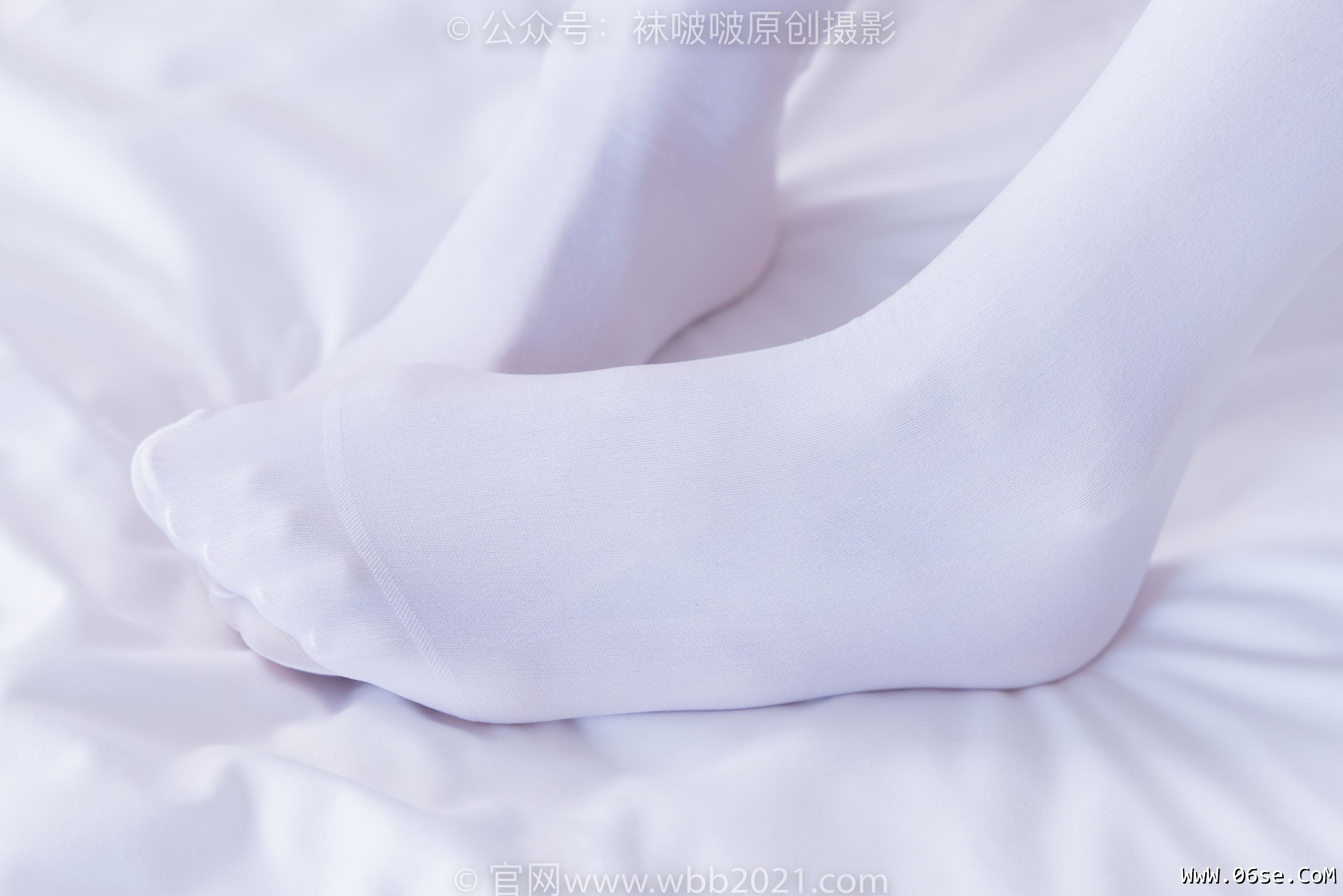 图片[198]-BoBoSocks袜啵啵 No.409 奶油 -两双高跟鞋、厚白丝大腿袜、裸足[198P]-六色网