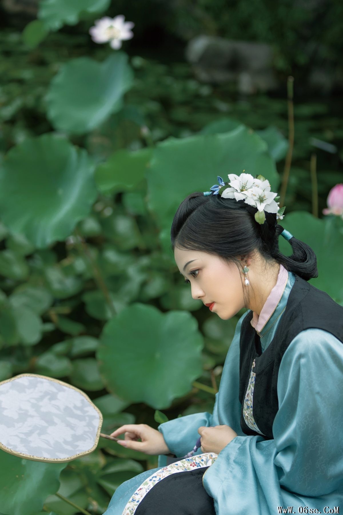图片[21]-YiTuYu艺图语 Vol.5497 Jin Zou Ba[40P]-六色网