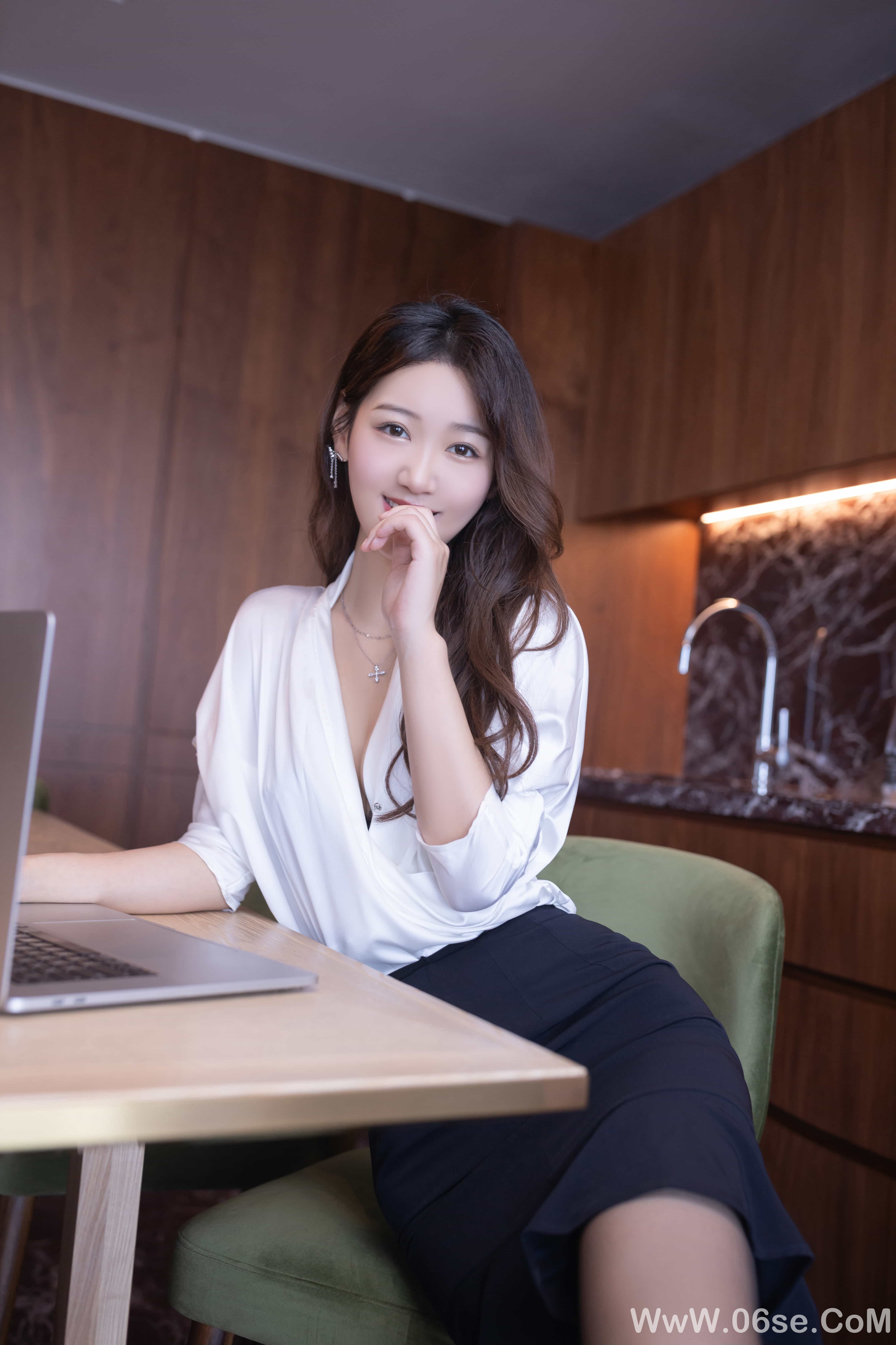 图片[82]-唐安琪 – 黑色短裙写真[83P]-六色网
