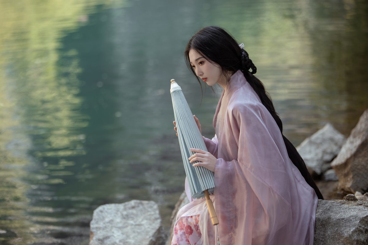 图片[28]-YiTuYu艺图语 Vol.3809 A Moon[33P]-六色网