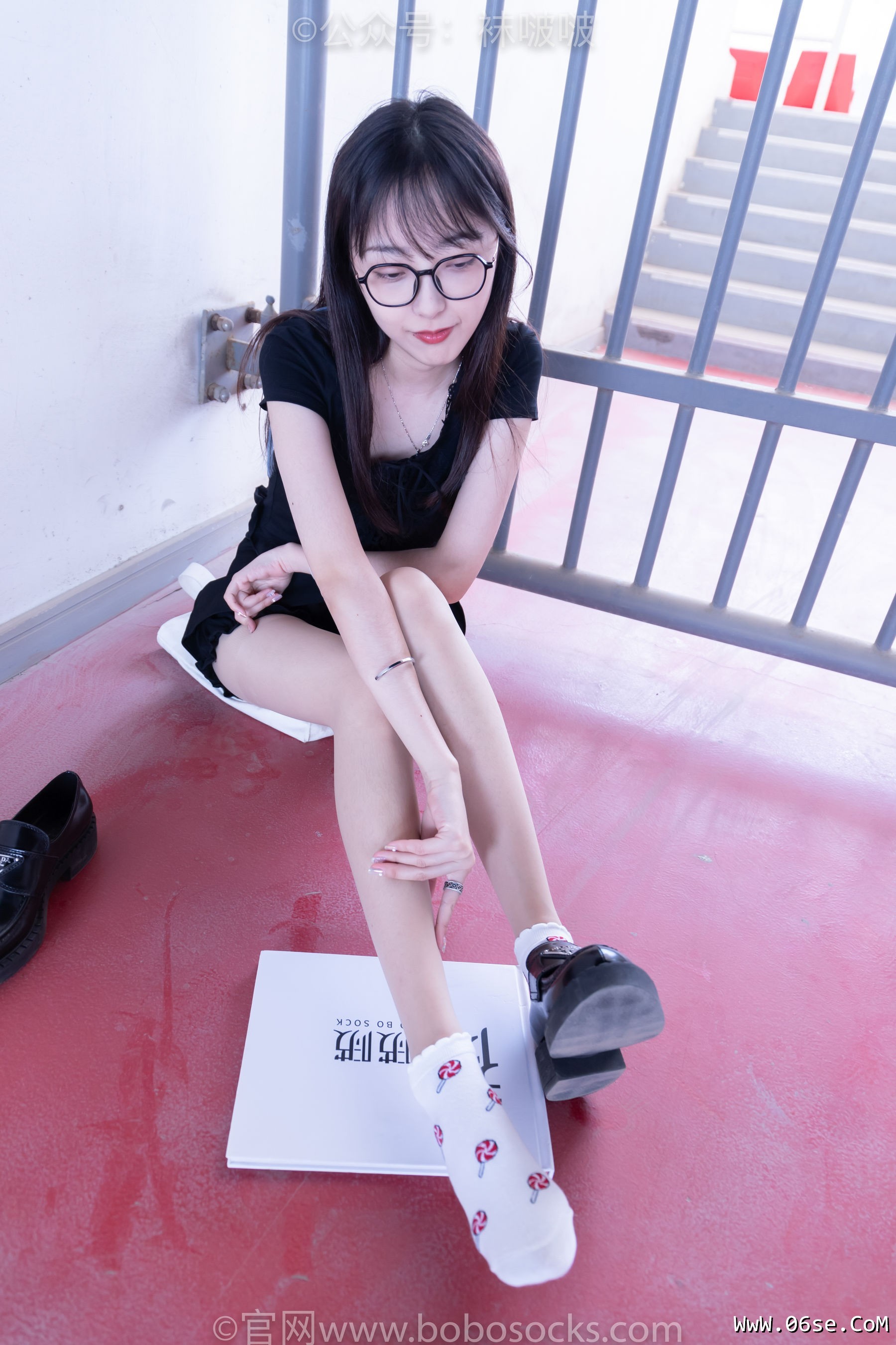 图片[49]-BoBoSocks袜啵啵 No.030 稚予- 皮鞋、短白棉袜、肉丝[141P]-六色网
