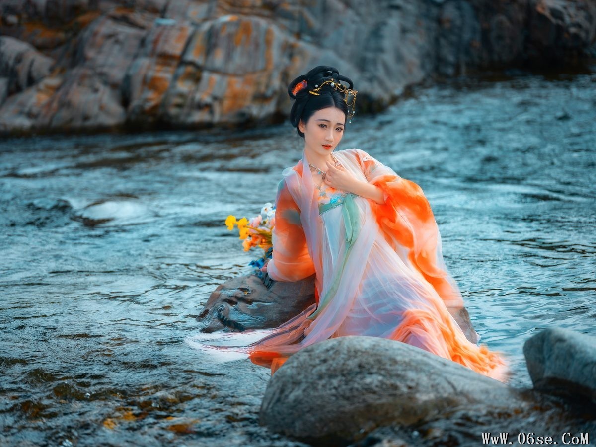 图片[18]-YiTuYu艺图语 Vol.5089 Long En Xing[49P]-六色网