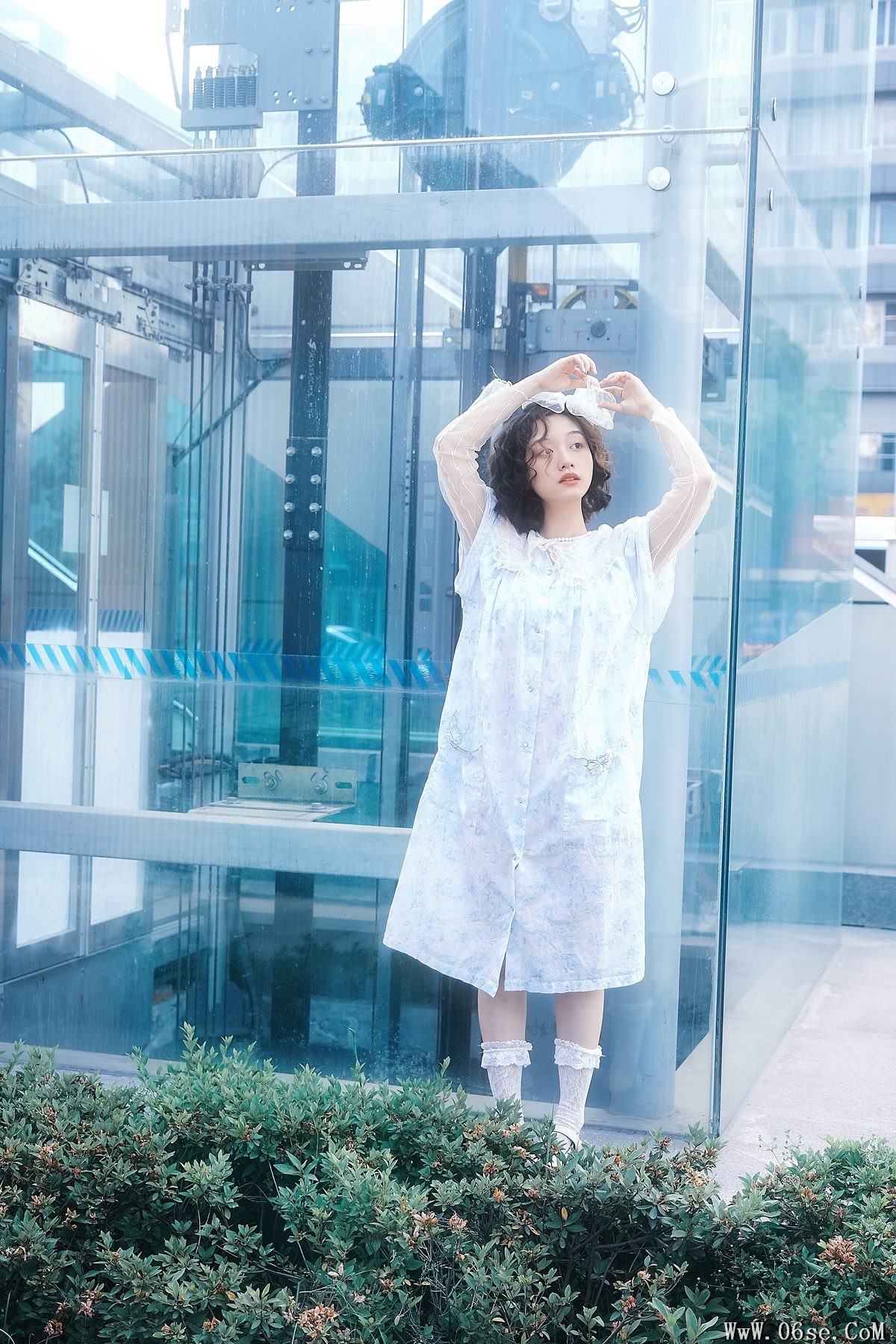 图片[4]-YiTuYu艺图语 Vol.3171 Xin Xin[23P]-六色网
