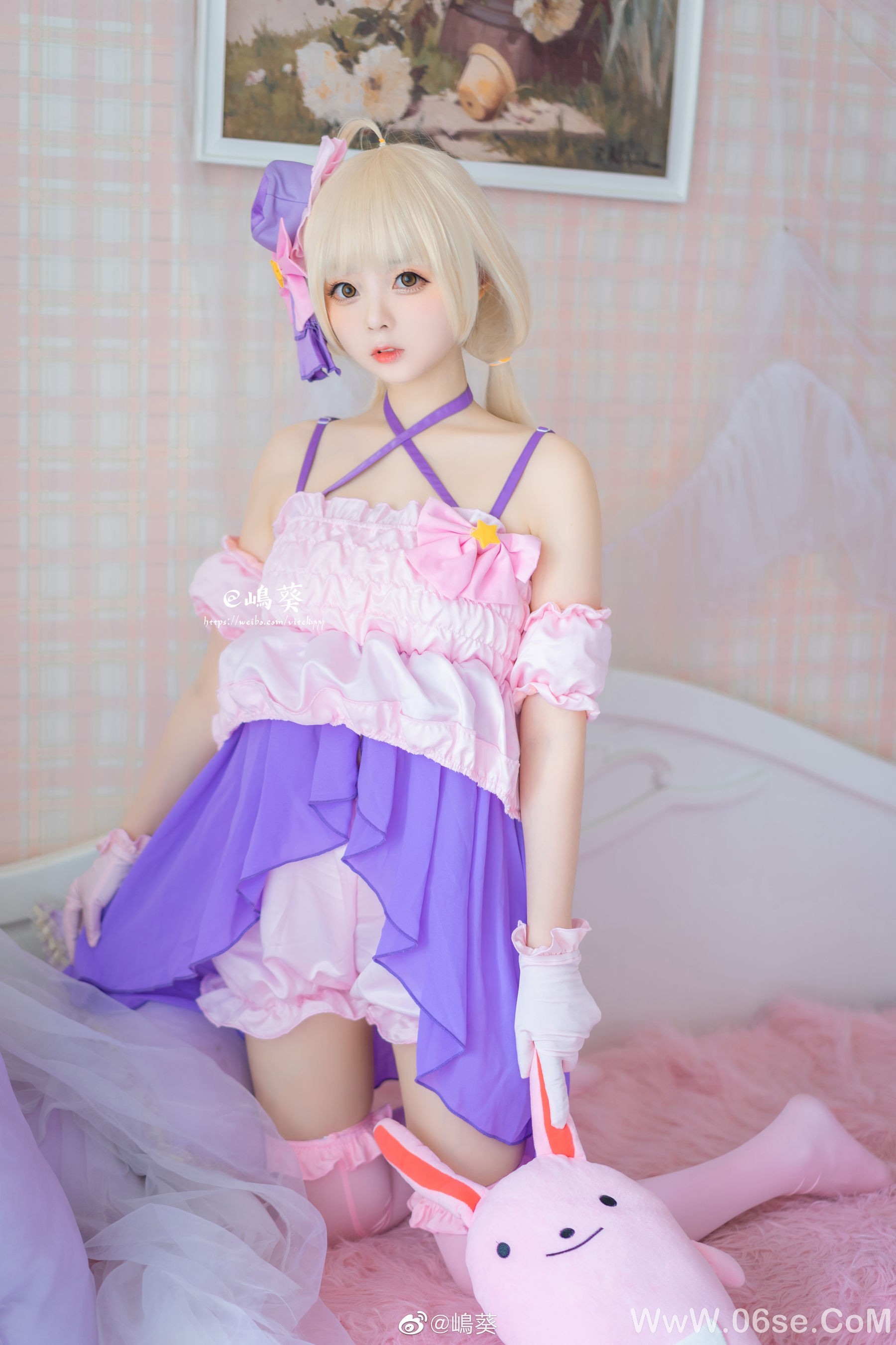 微博美女嶋葵 双叶杏打歌服[8P]-六色网