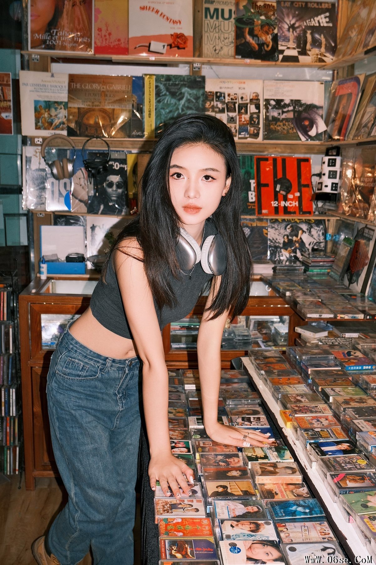 图片[19]-YiTuYu艺图语 Vol.5694 Bu Ta Xiao Yao[32P]-六色网